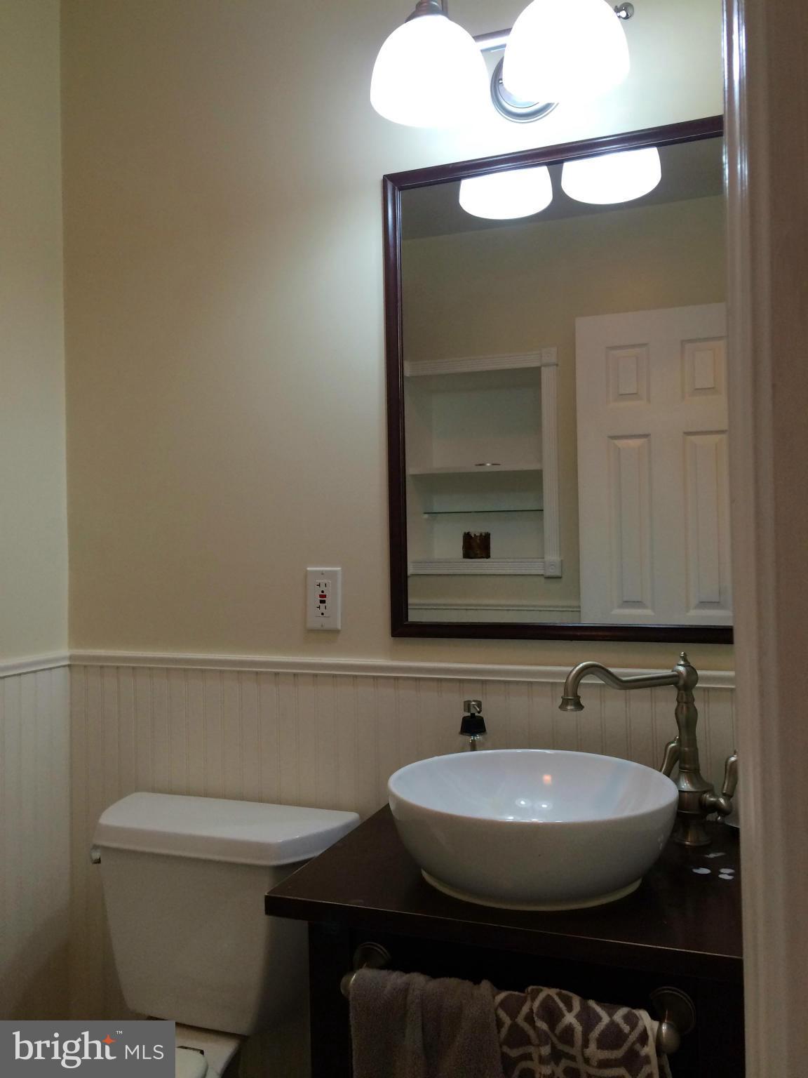 GREENWICH HILL - Residential Lease