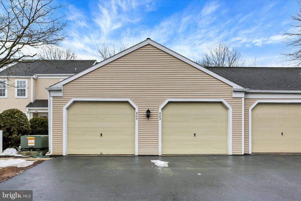 Photo of 903 Cambridge Court, PALMYRA, PA 17078 (MLS # PALN2024836)