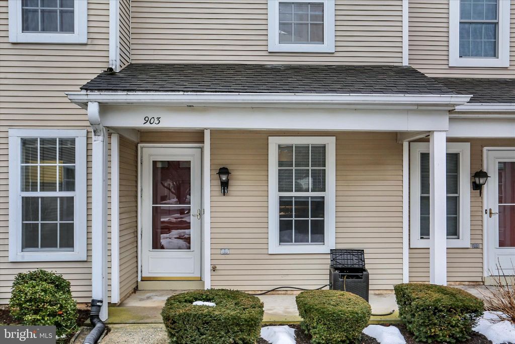 Photo of 903 Cambridge Court, PALMYRA, PA 17078 (MLS # PALN2024836)