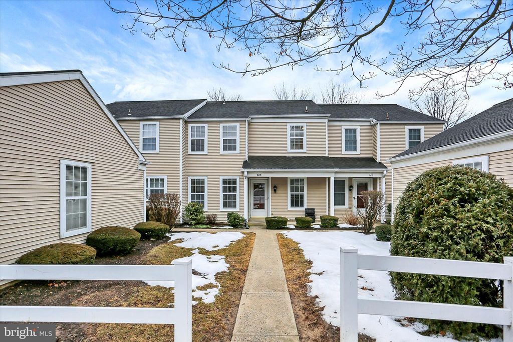 Photo of 903 Cambridge Court, PALMYRA, PA 17078 (MLS # PALN2024836)