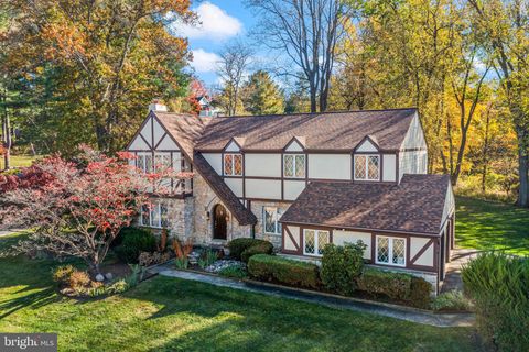 Photo of 806 Northwinds Drive, BRYN MAWR, PA 19010 (MLS # PADE2108076)
