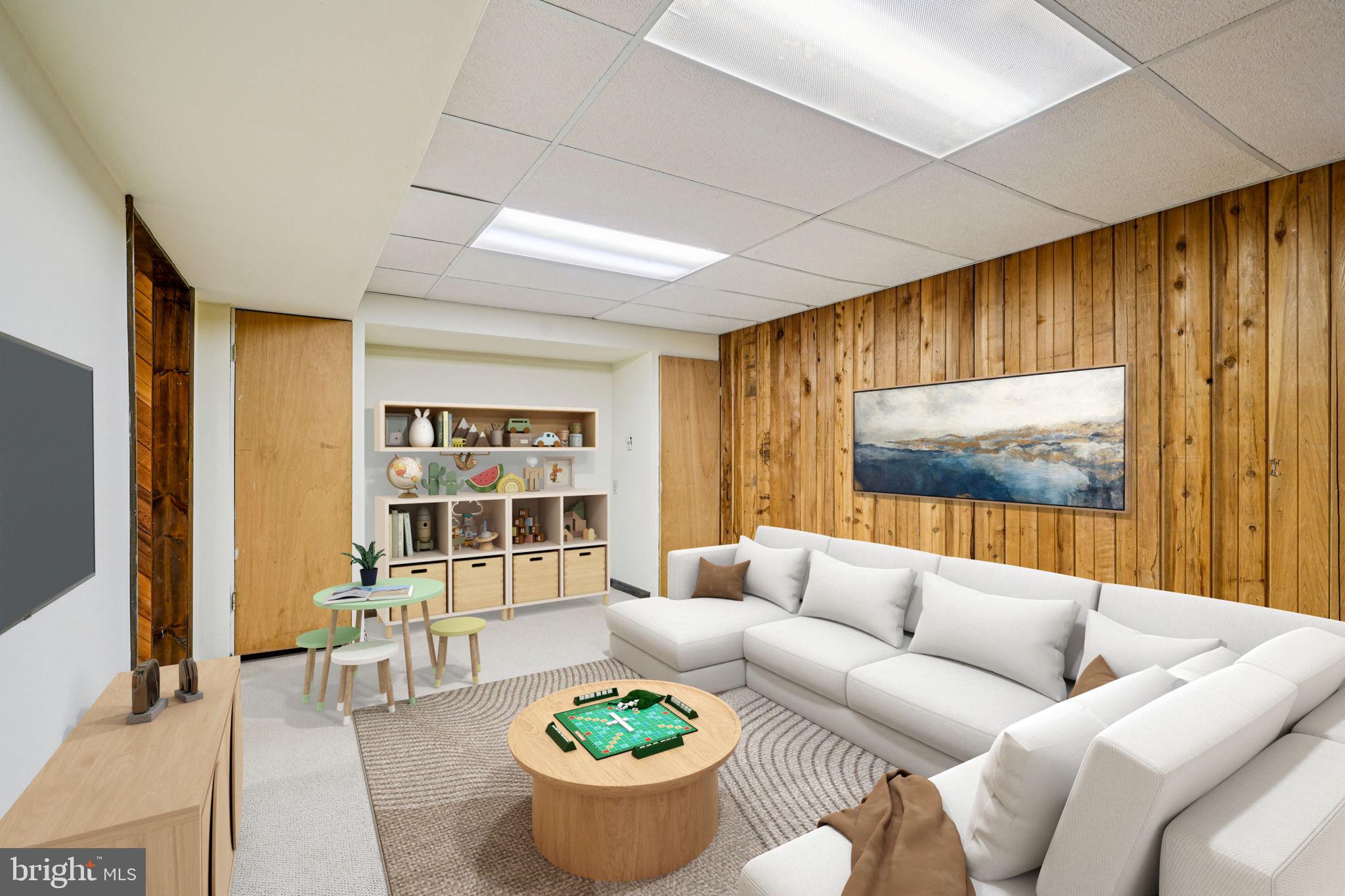 RADNOR CHASE - Residential