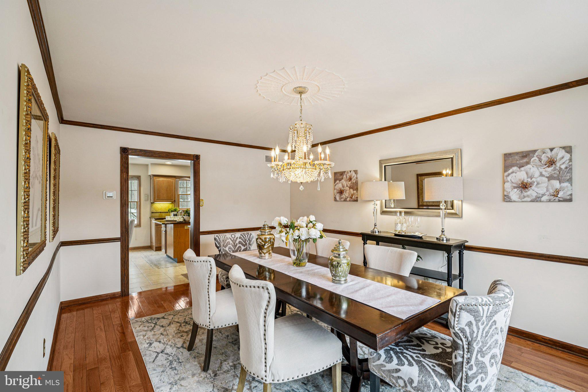 RADNOR CHASE - Residential