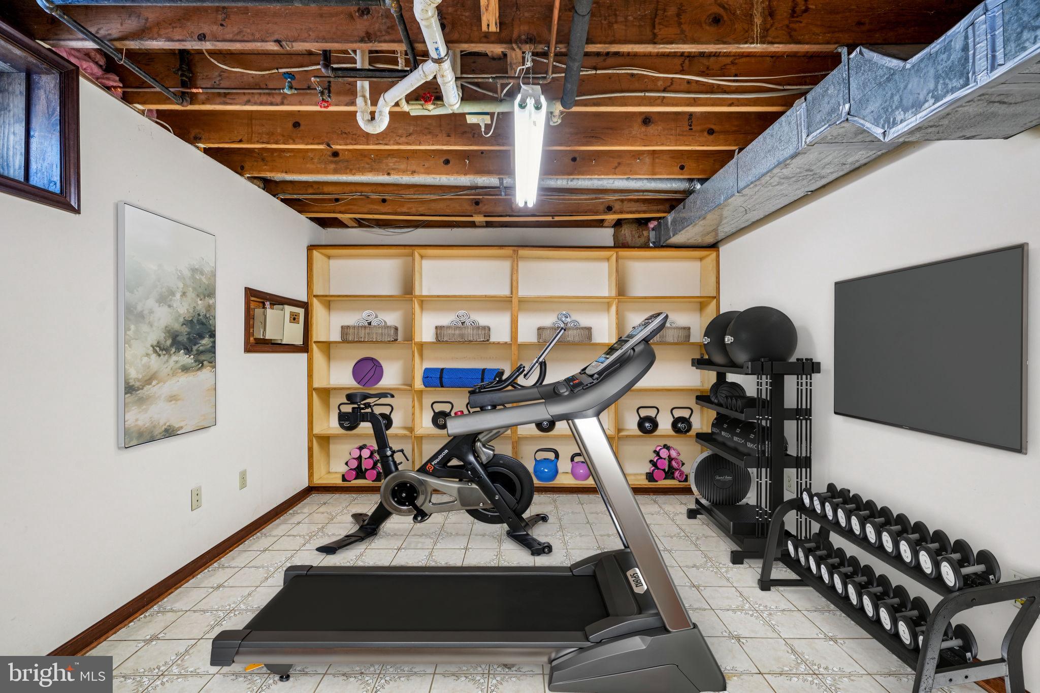 RADNOR CHASE - Residential