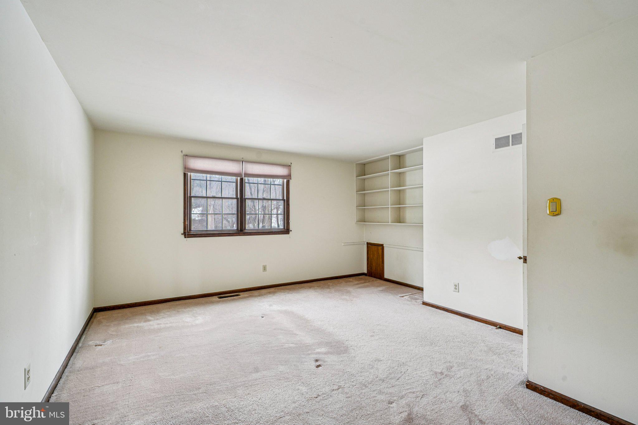 RADNOR CHASE - Residential