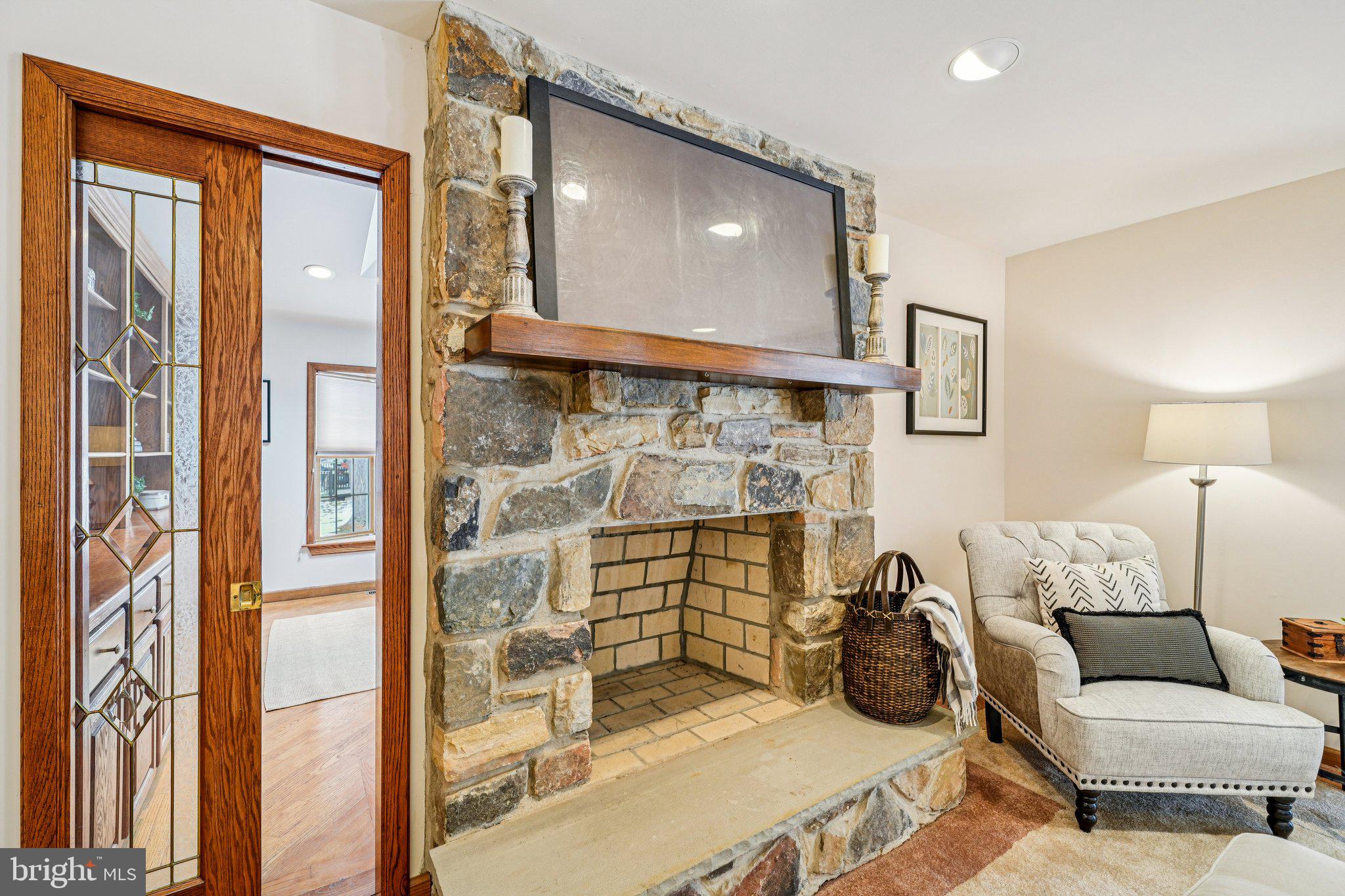 RADNOR CHASE - Residential