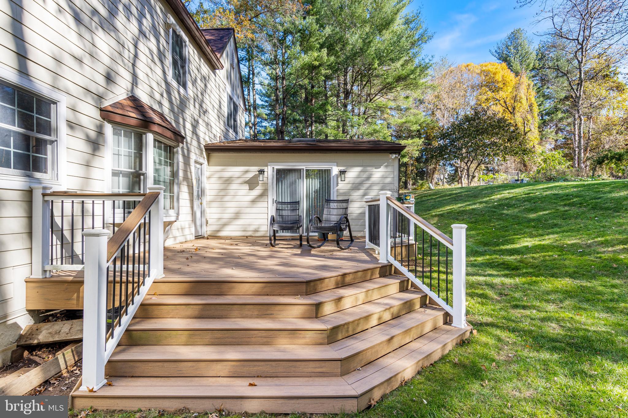 RADNOR CHASE - Residential