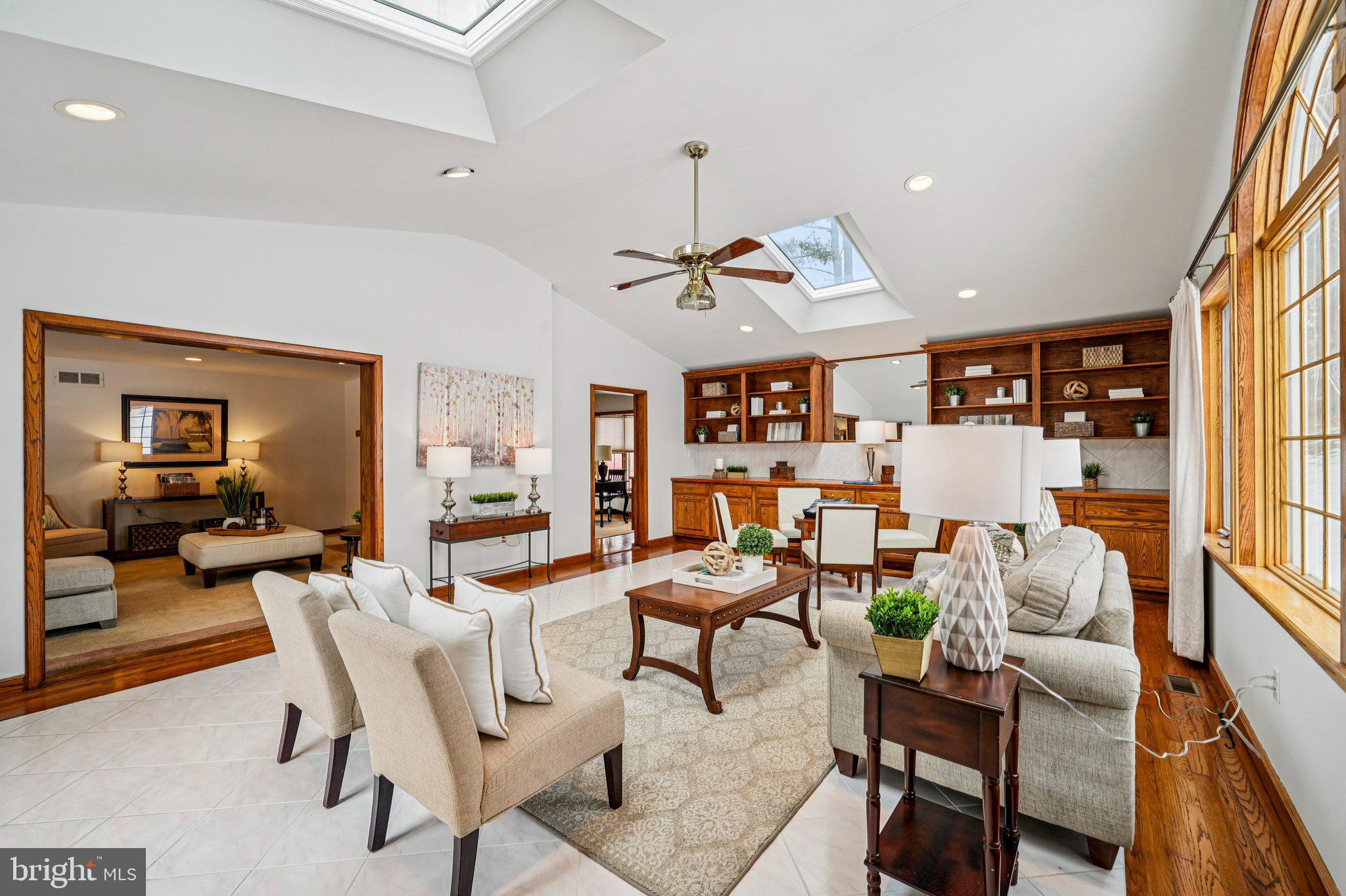 RADNOR CHASE - Residential