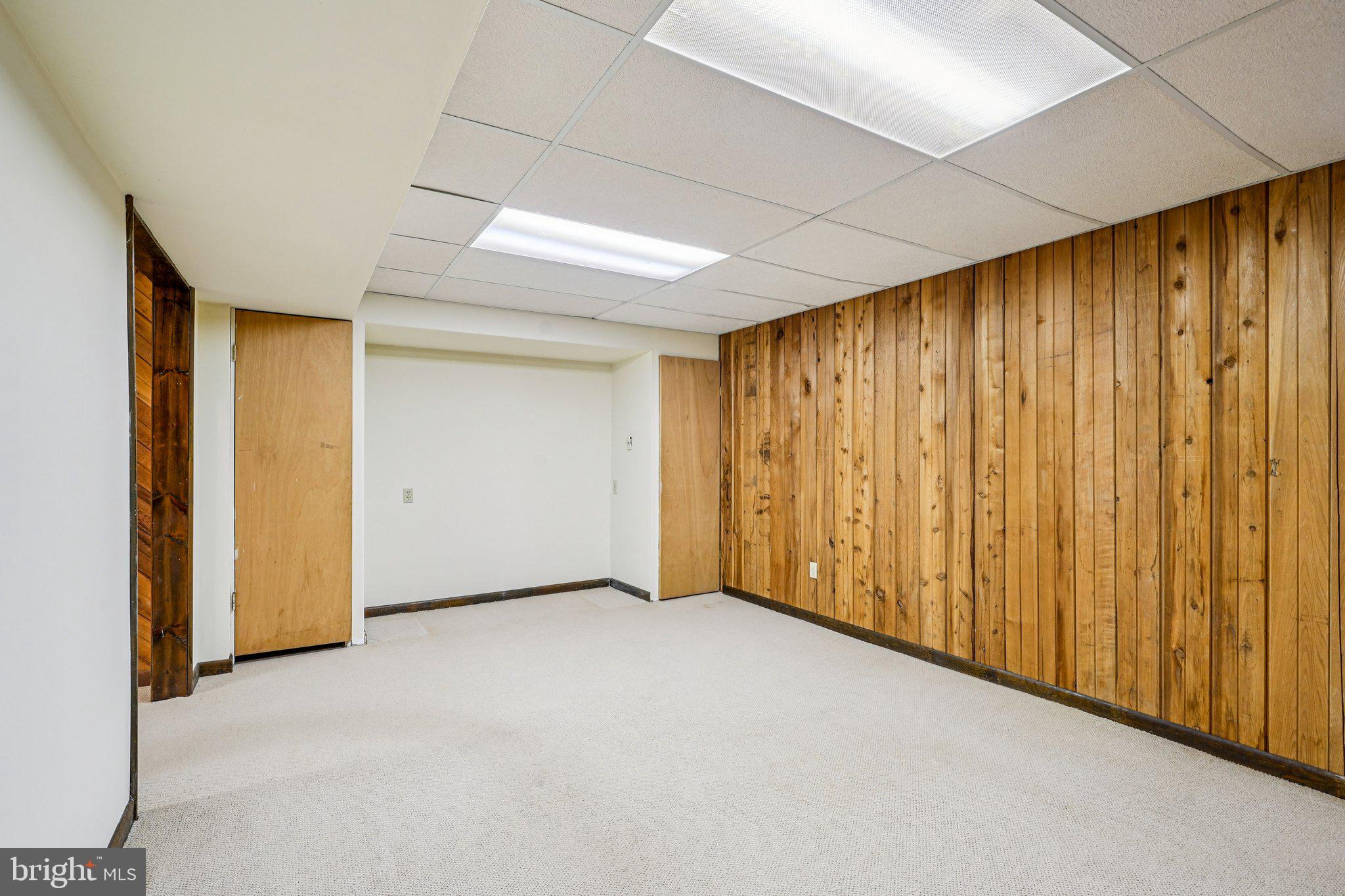 RADNOR CHASE - Residential