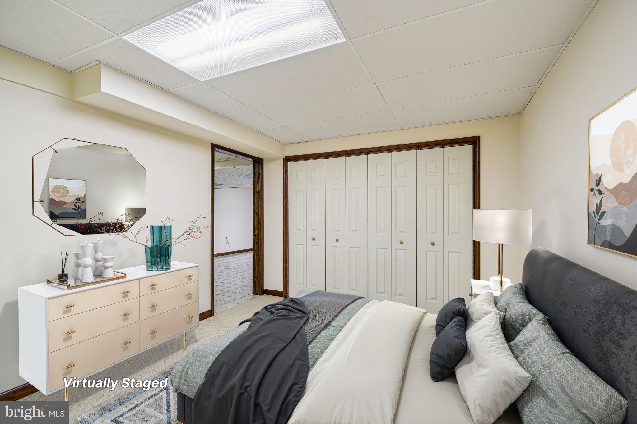 RADNOR CHASE - Residential