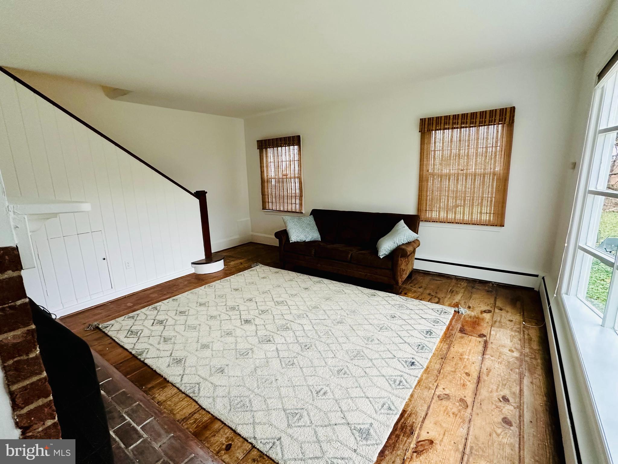 LAKE EVESHAM - Residential Lease