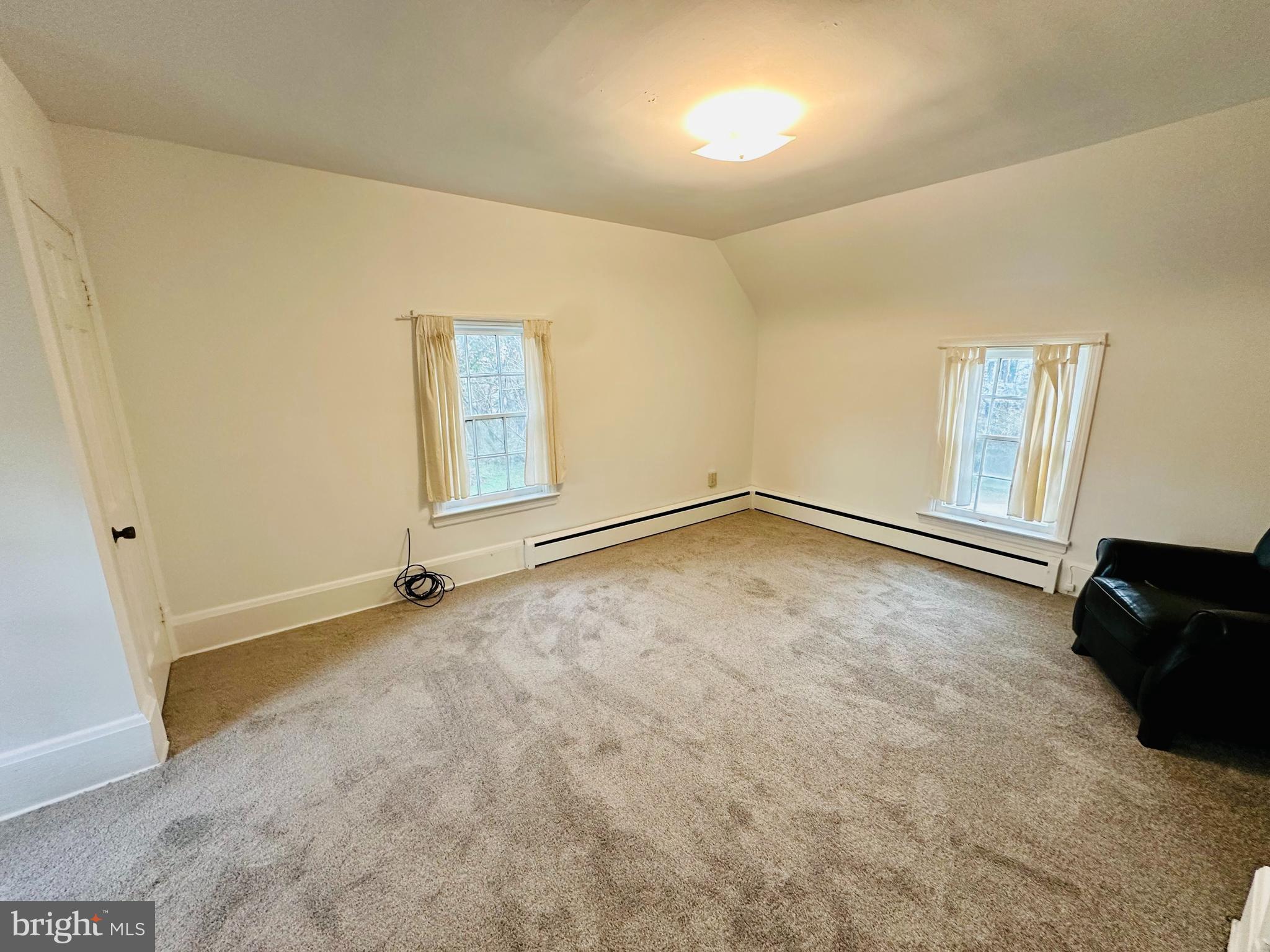 LAKE EVESHAM - Residential Lease