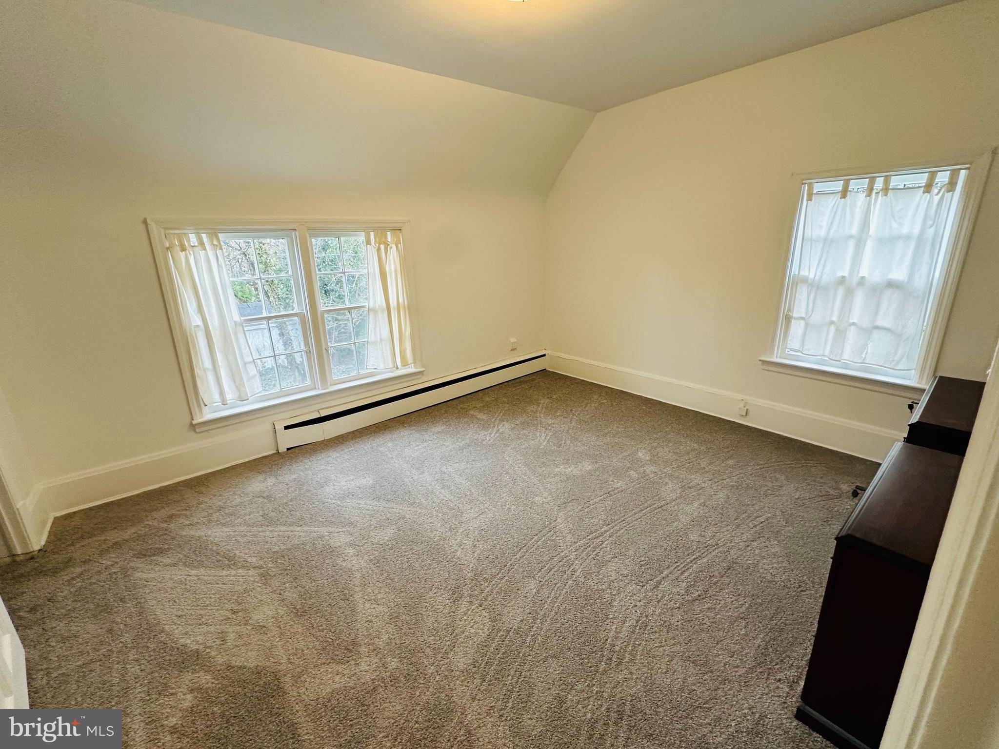 LAKE EVESHAM - Residential Lease