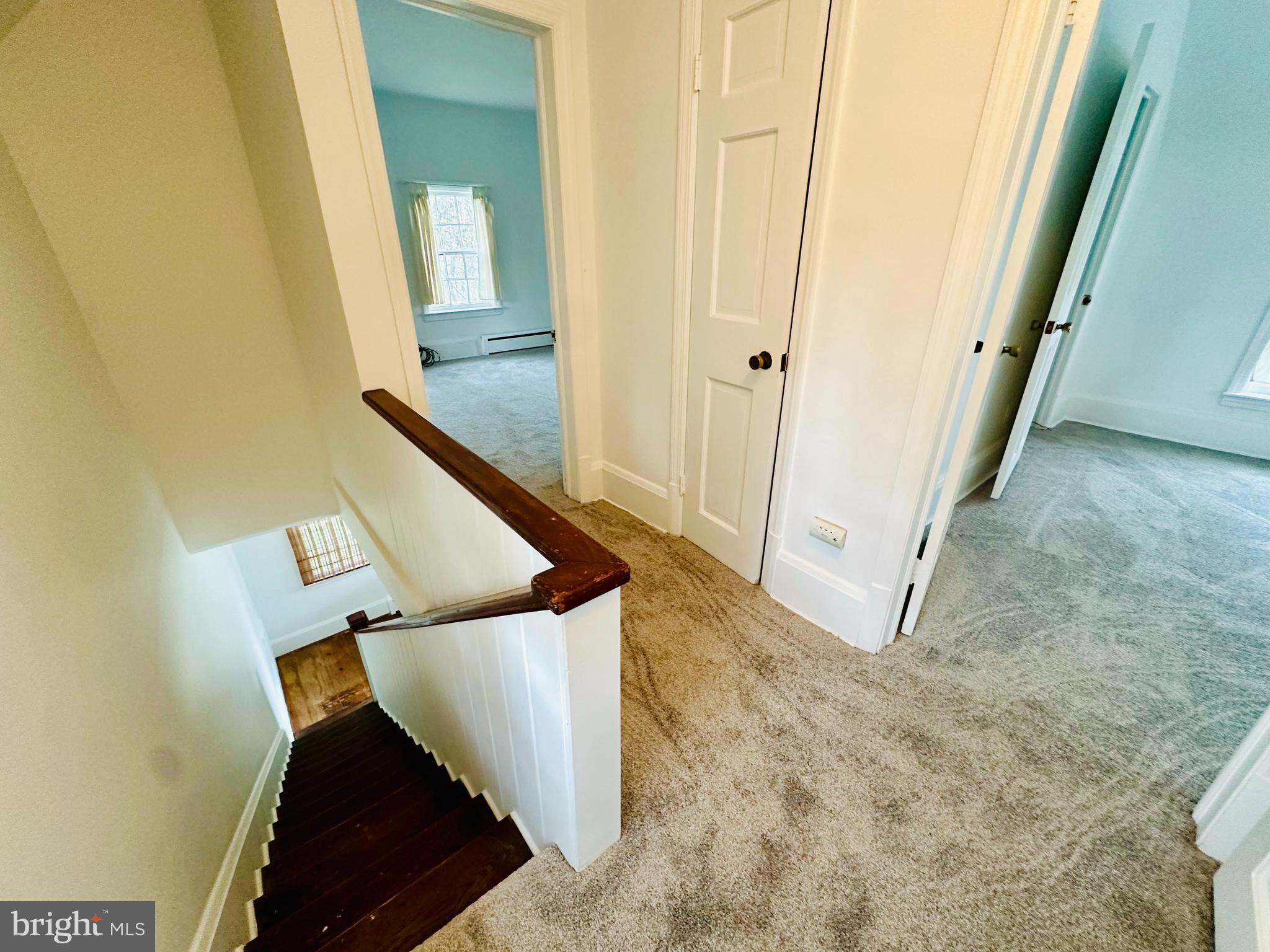 LAKE EVESHAM - Residential Lease