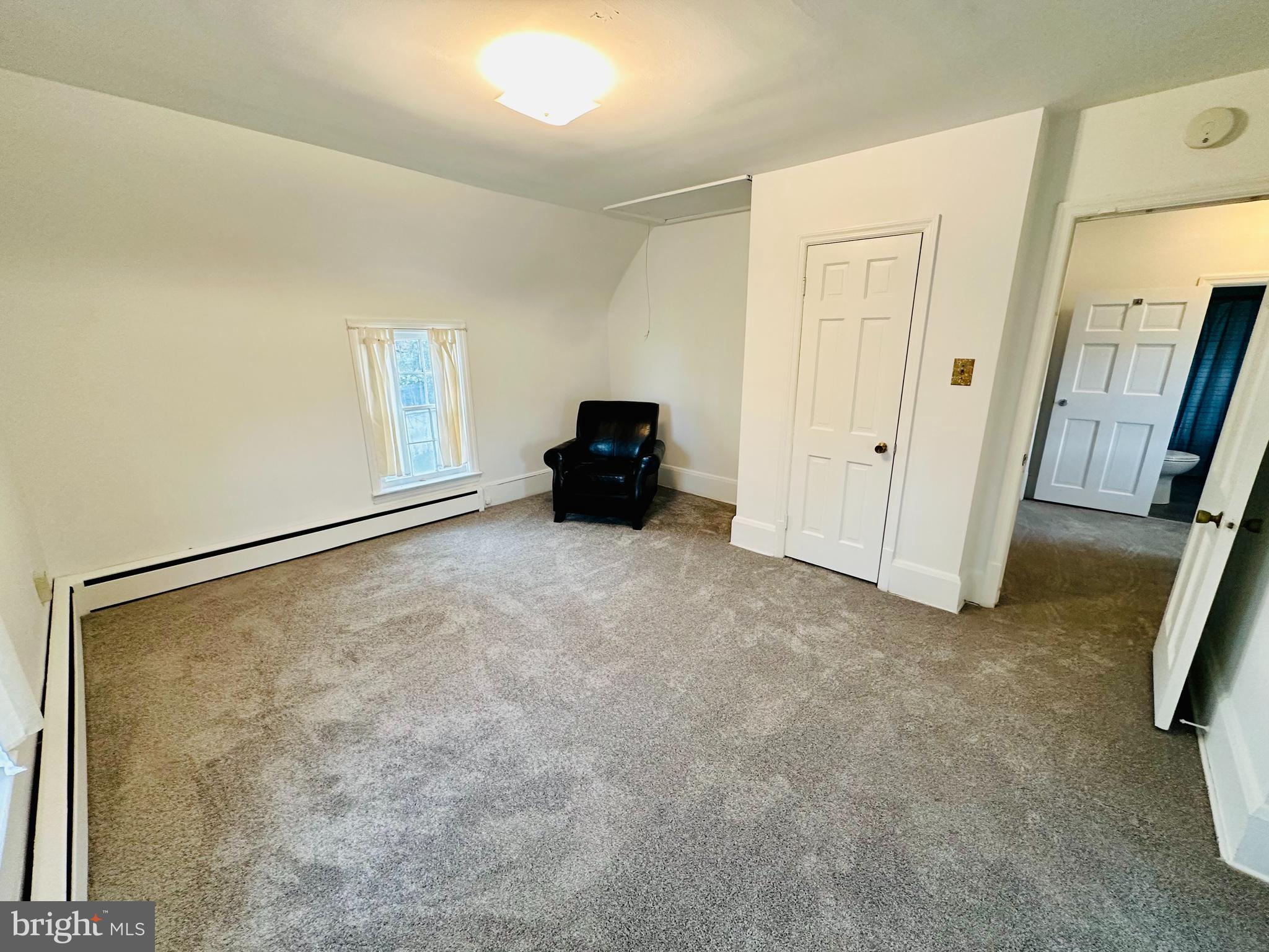 LAKE EVESHAM - Residential Lease