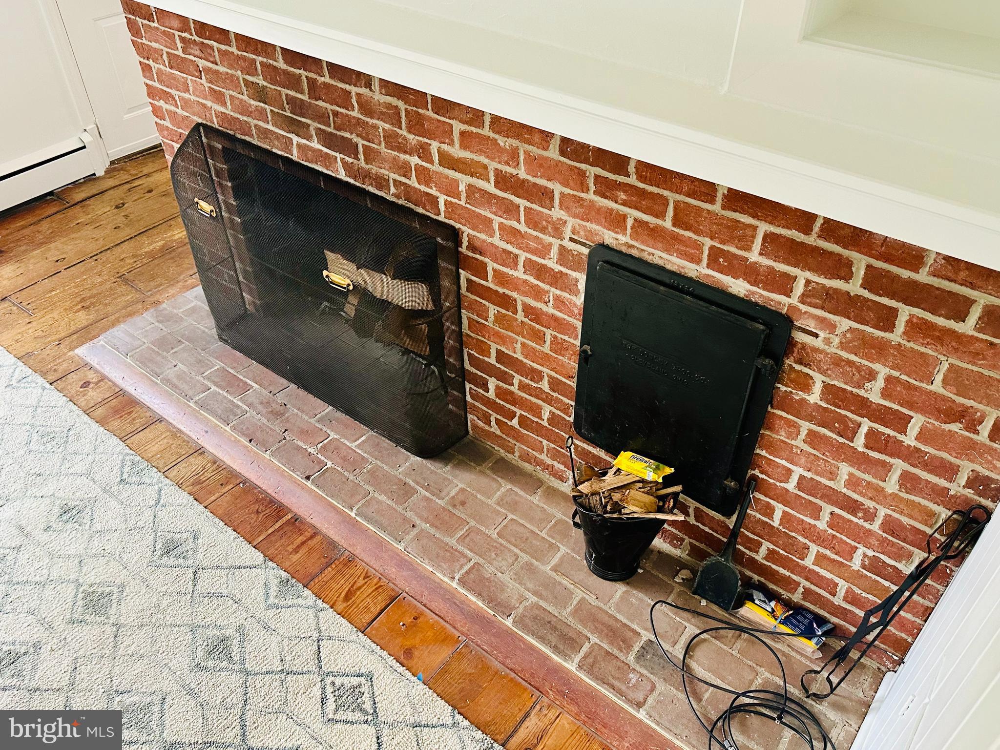 LAKE EVESHAM - Residential Lease