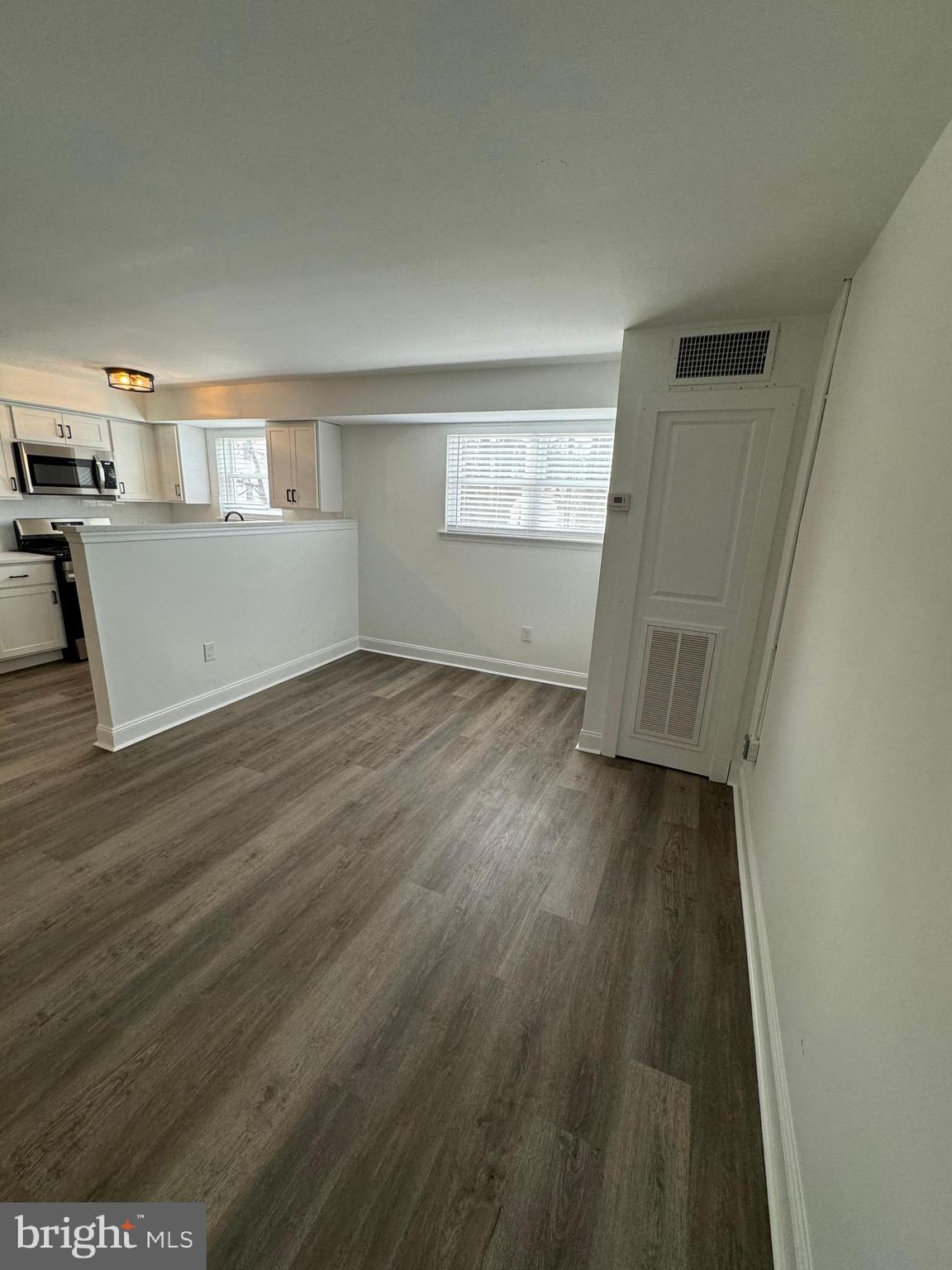 WILLOW GROVE - Residential Lease