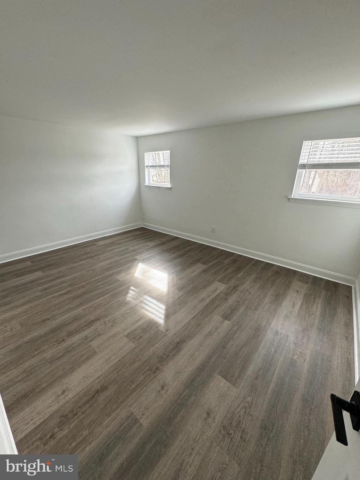 WILLOW GROVE - Residential Lease