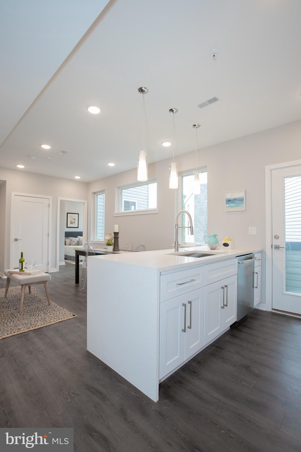 FRANCISVILLE - Residential Lease