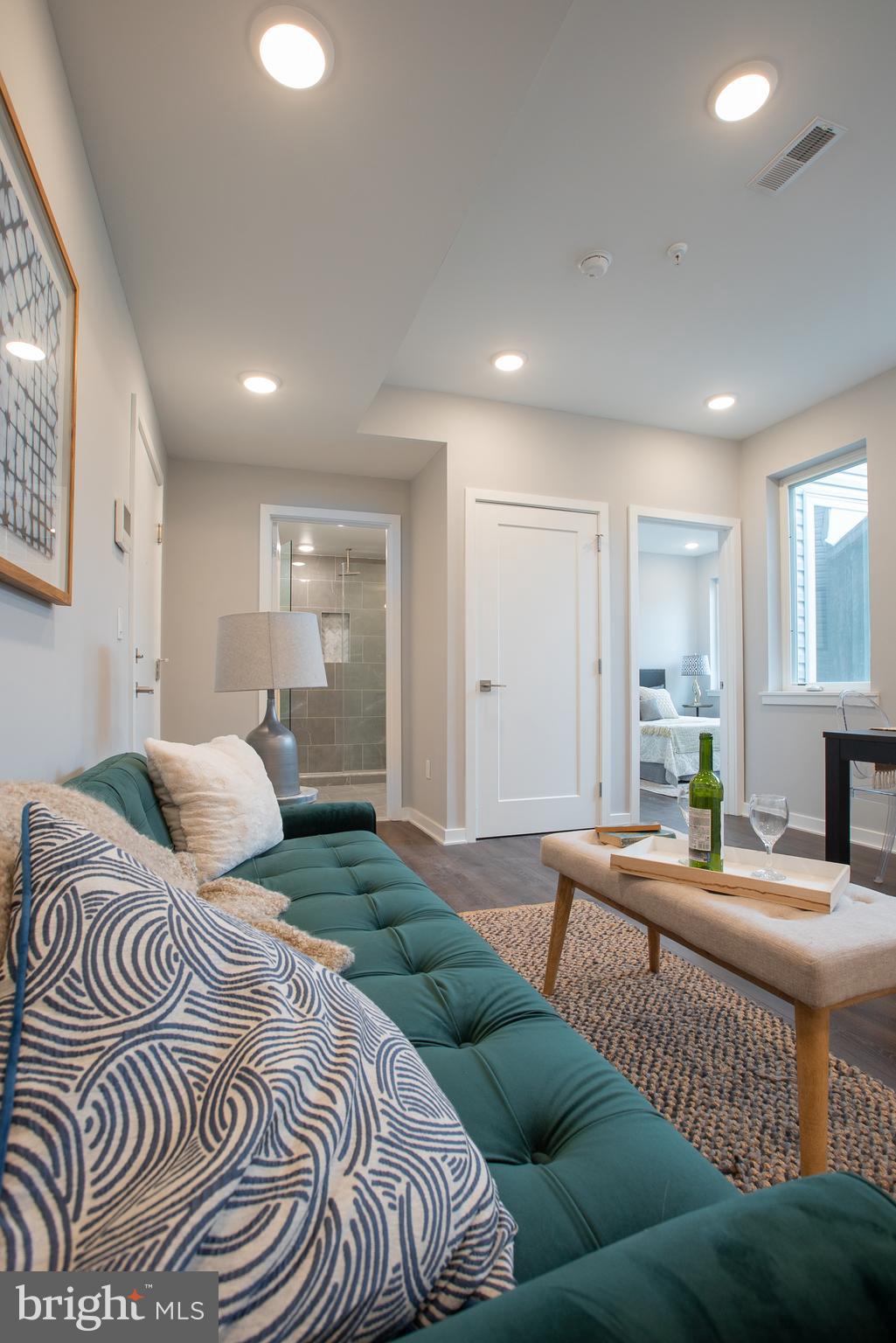 FRANCISVILLE - Residential Lease