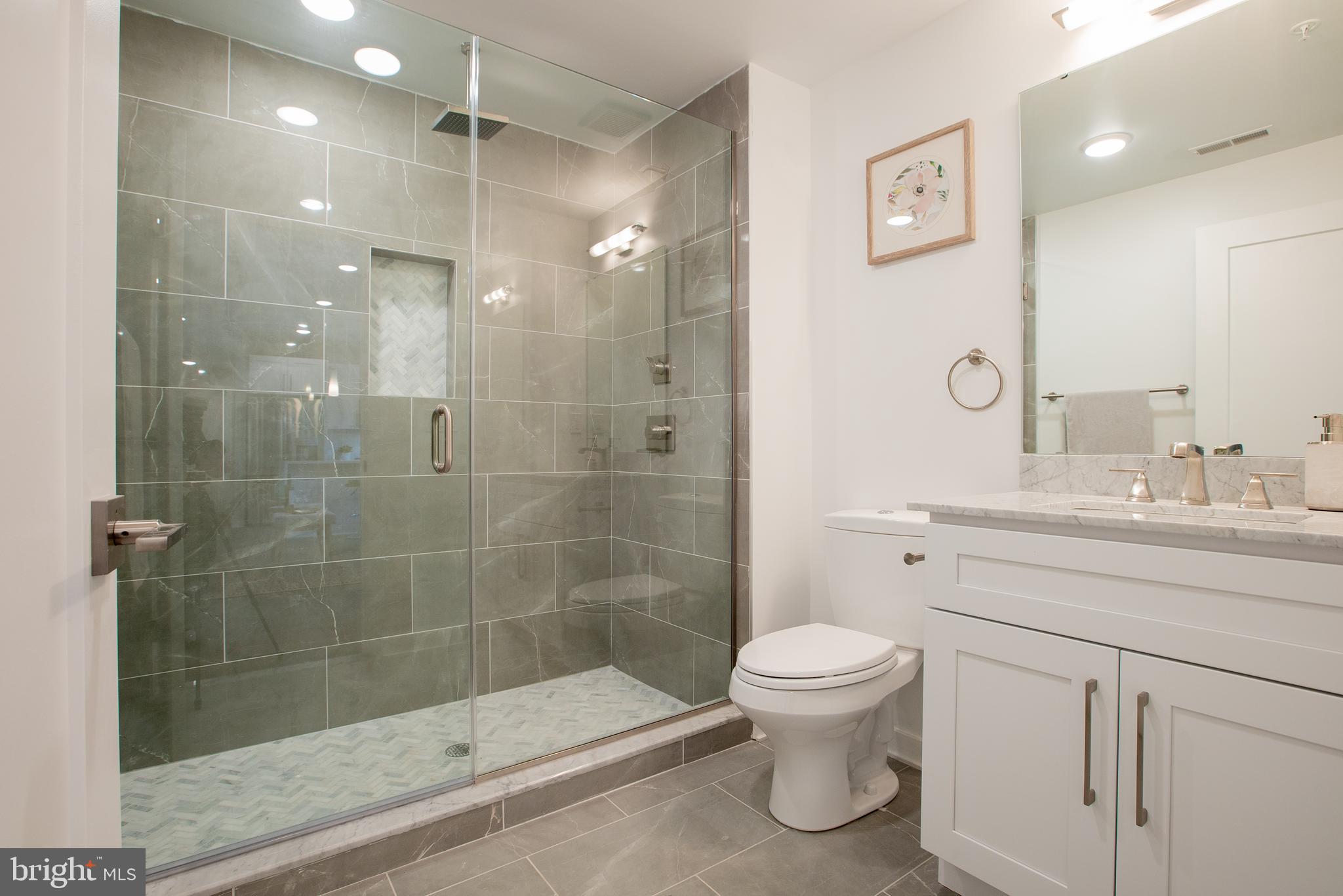 FRANCISVILLE - Residential Lease