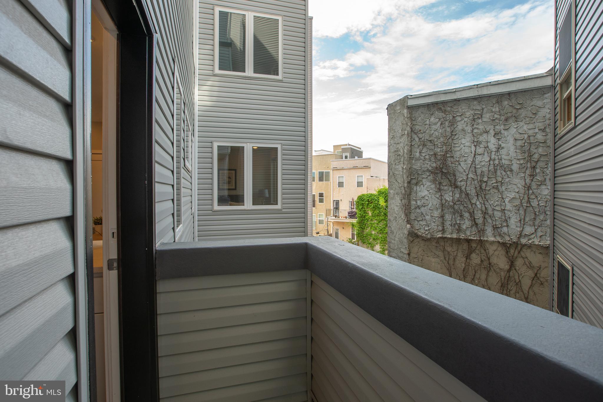 FRANCISVILLE - Residential Lease