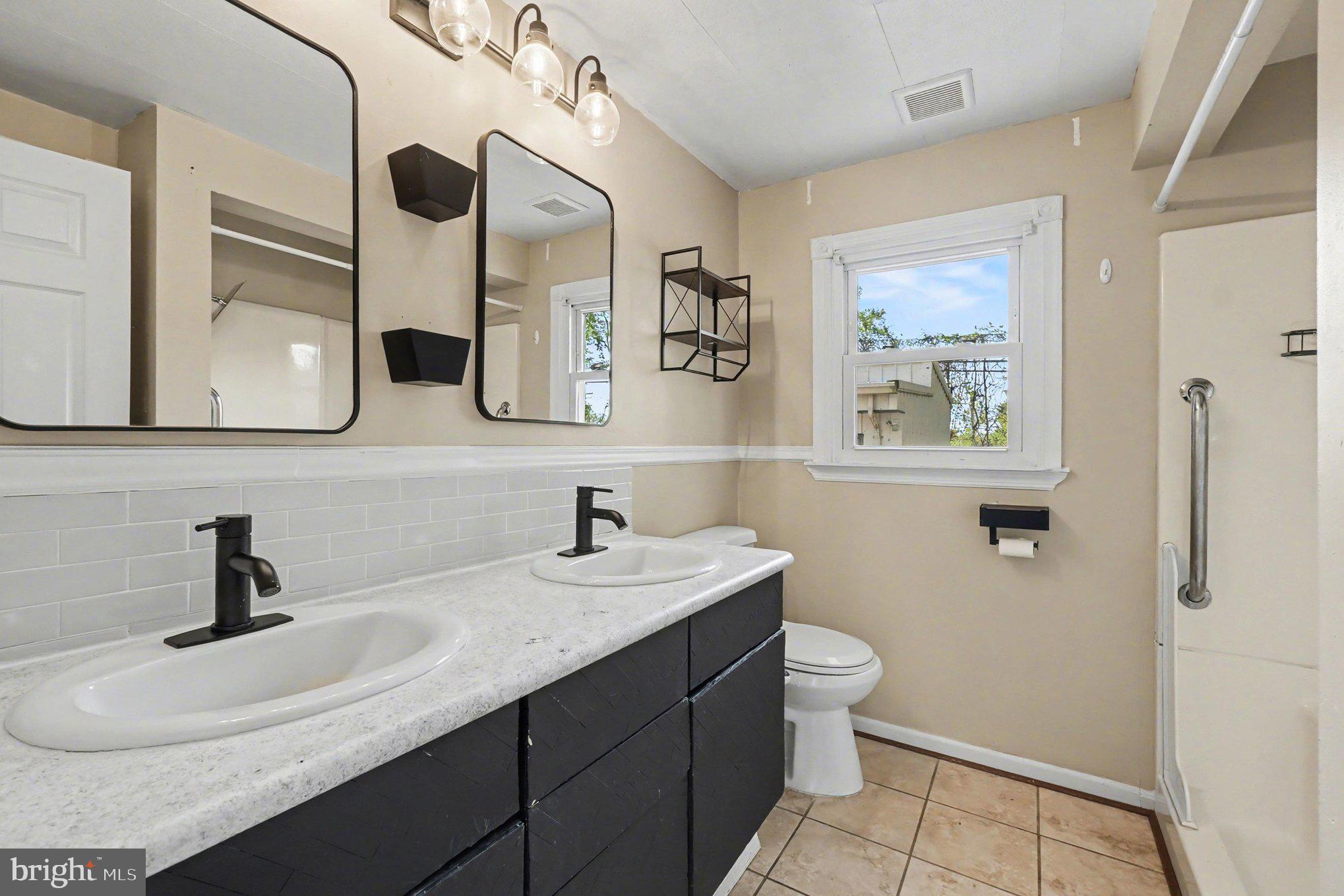 JOSHUA - Residential