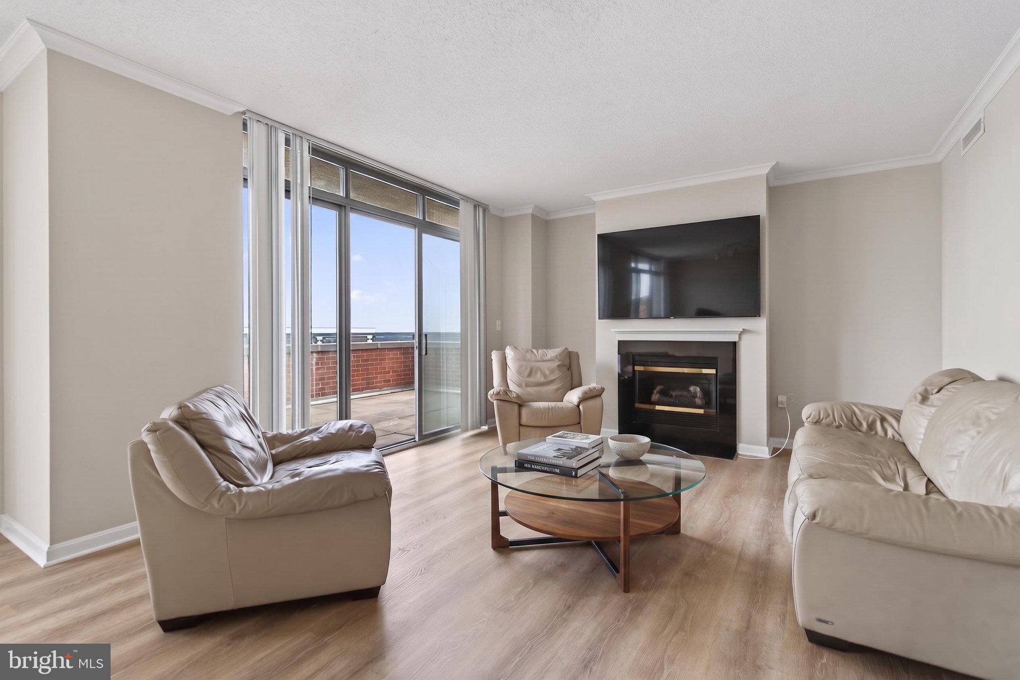 THE GALLERY - Residential