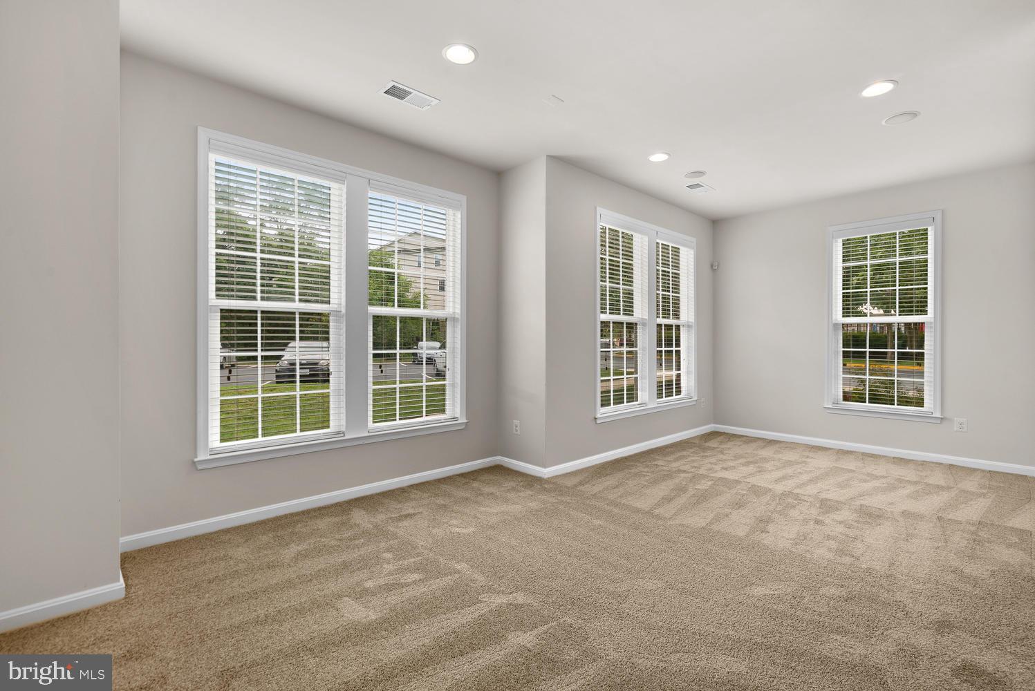 22664 AMBERJACK SQUARE