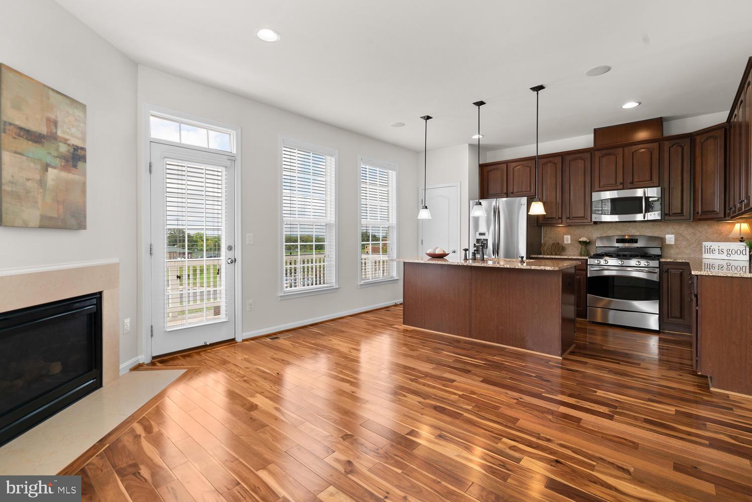 BRAMBLETON OVERLOOK - Residential Lease