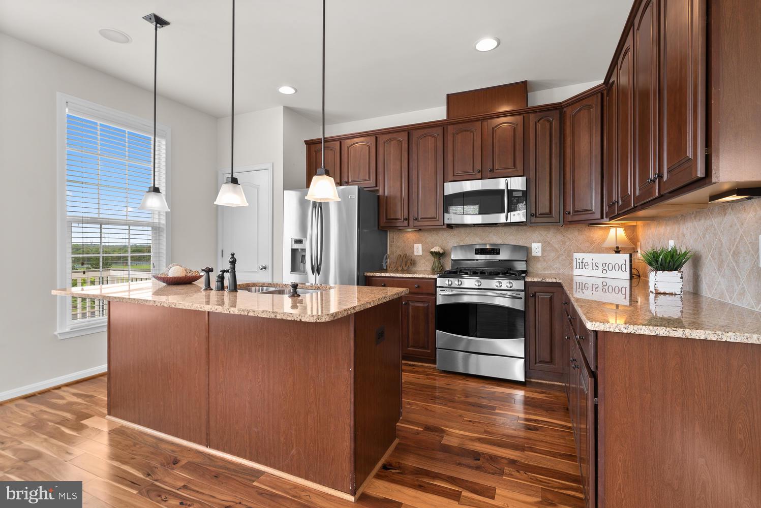 BRAMBLETON OVERLOOK - Residential Lease