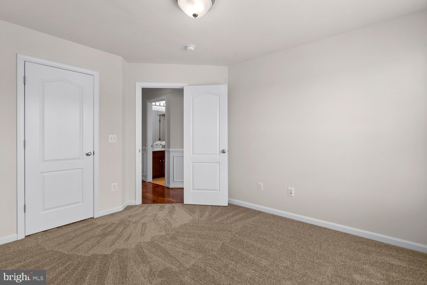 BRAMBLETON OVERLOOK - Residential Lease