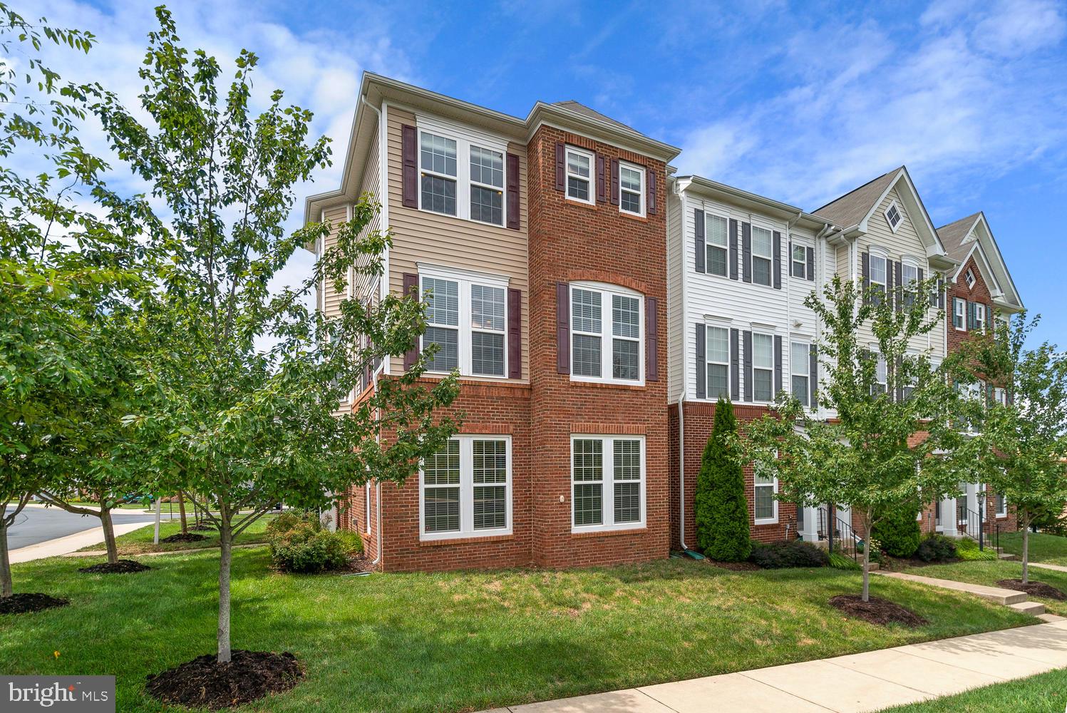 BRAMBLETON OVERLOOK - Residential Lease