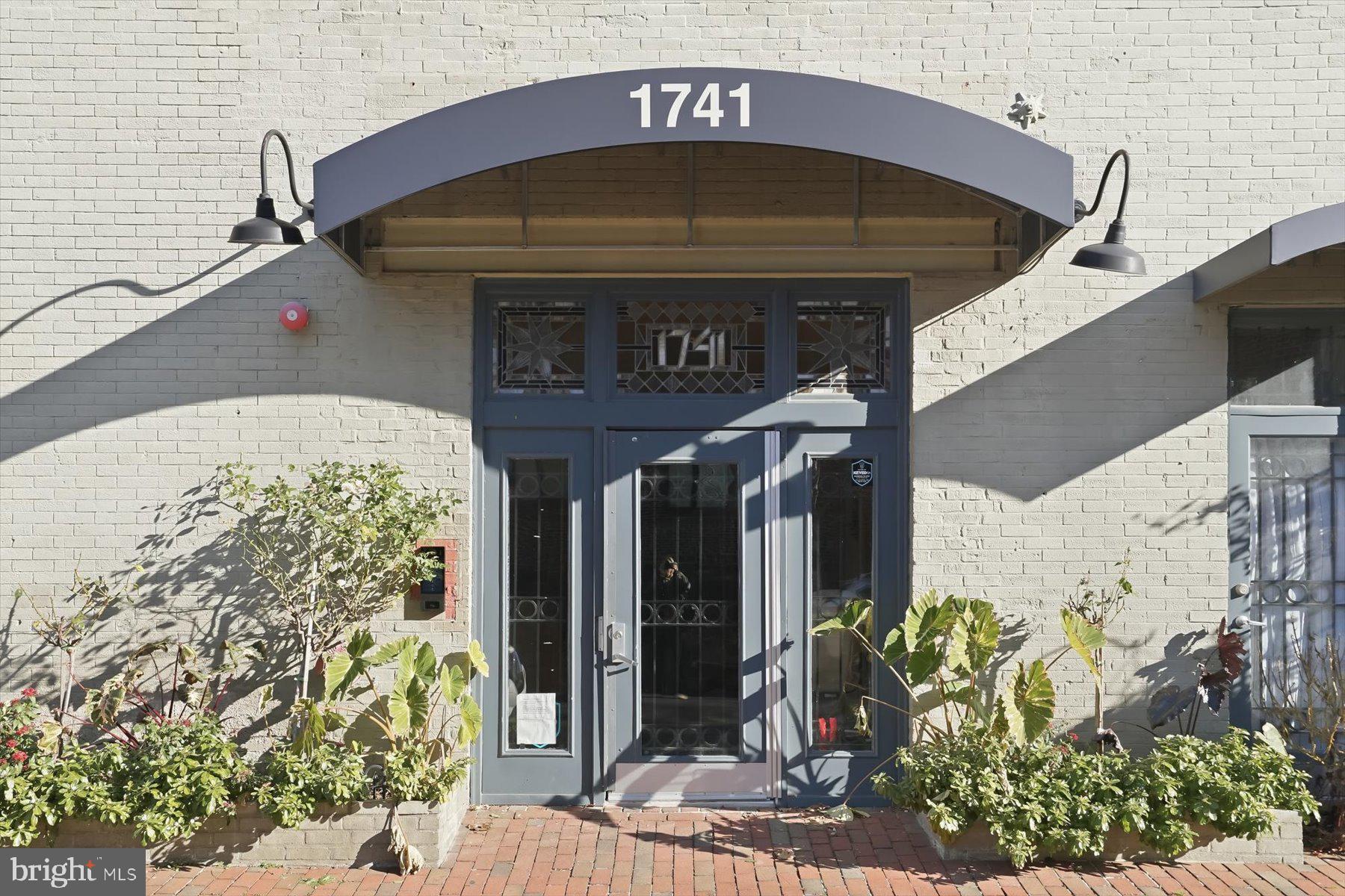 1741 JOHNSON AVENUE NW 302