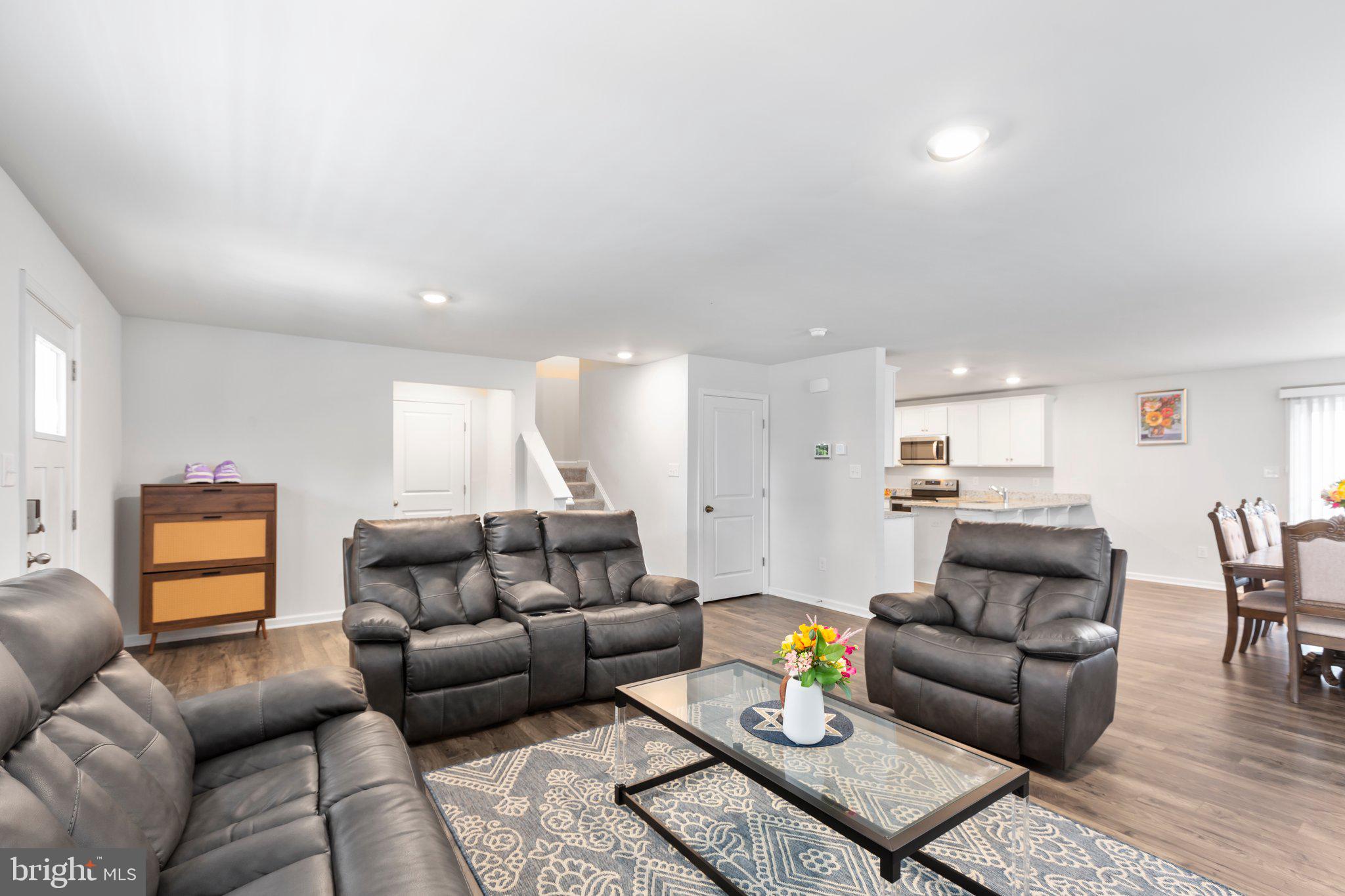 LADYSMITH VILLAGE - Residential Lease