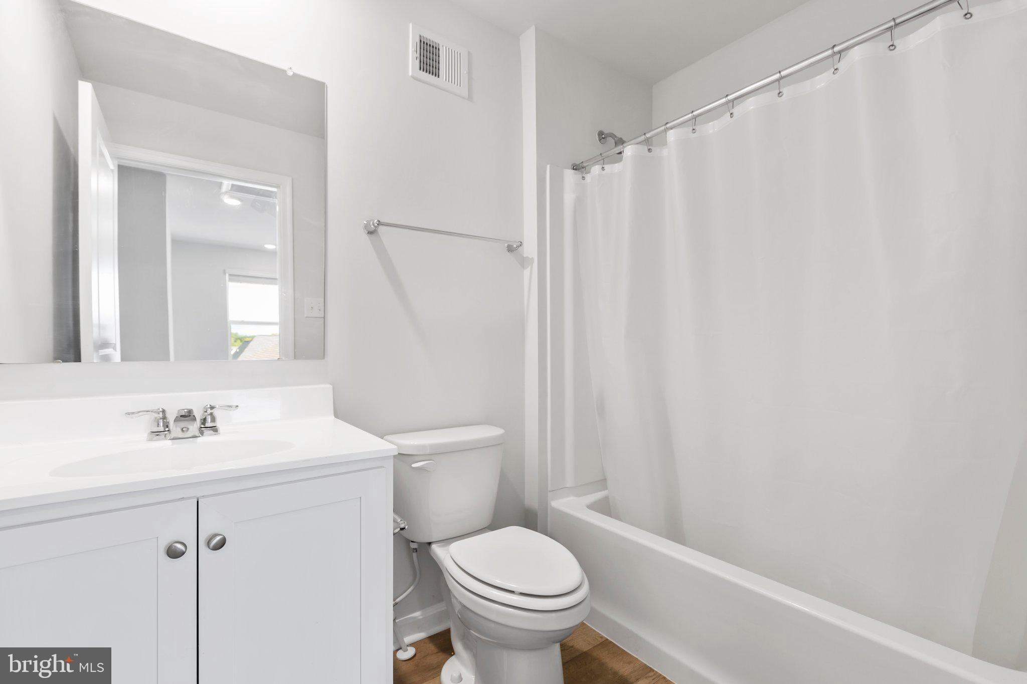 LADYSMITH VILLAGE - Residential Lease