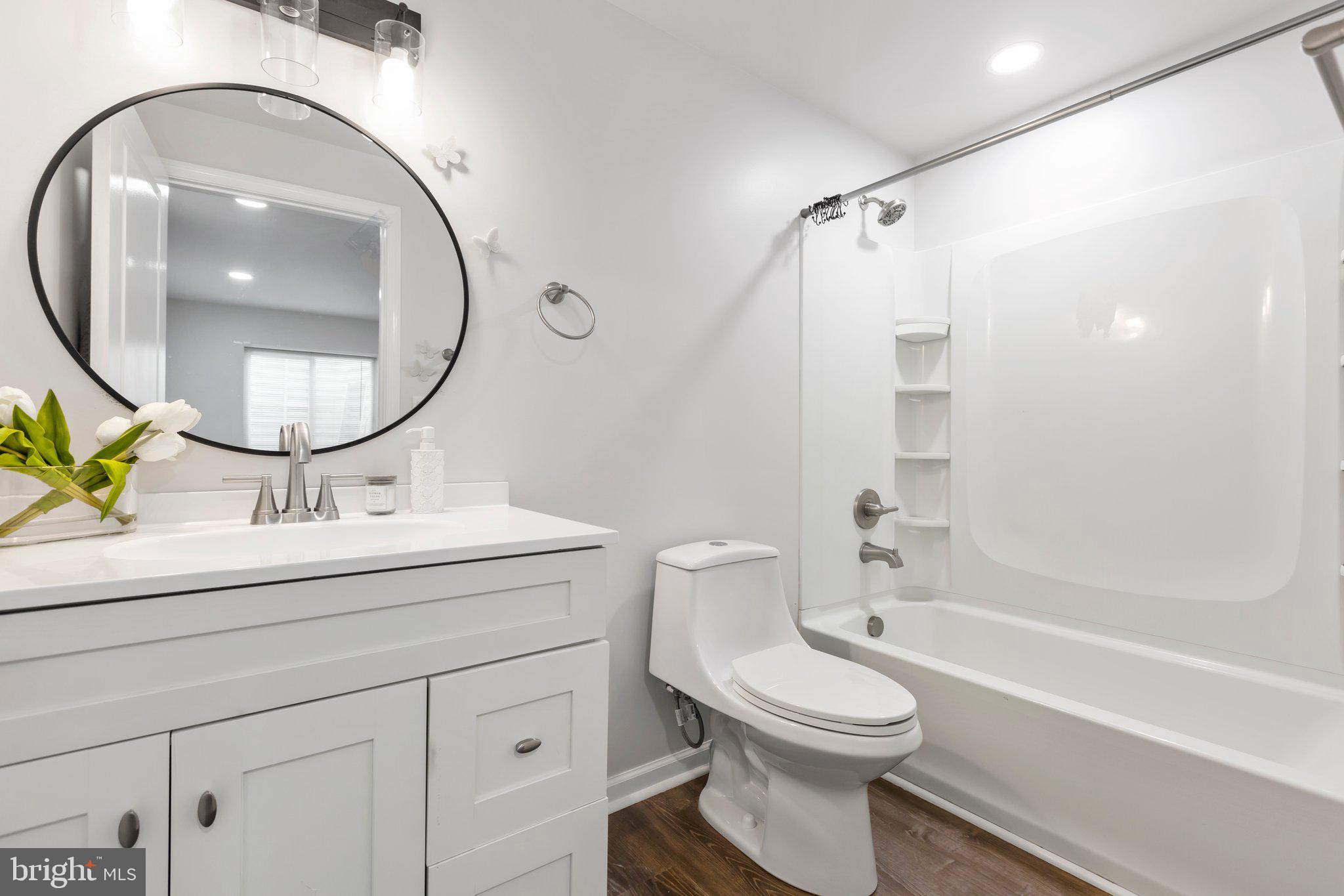 LADYSMITH VILLAGE - Residential Lease