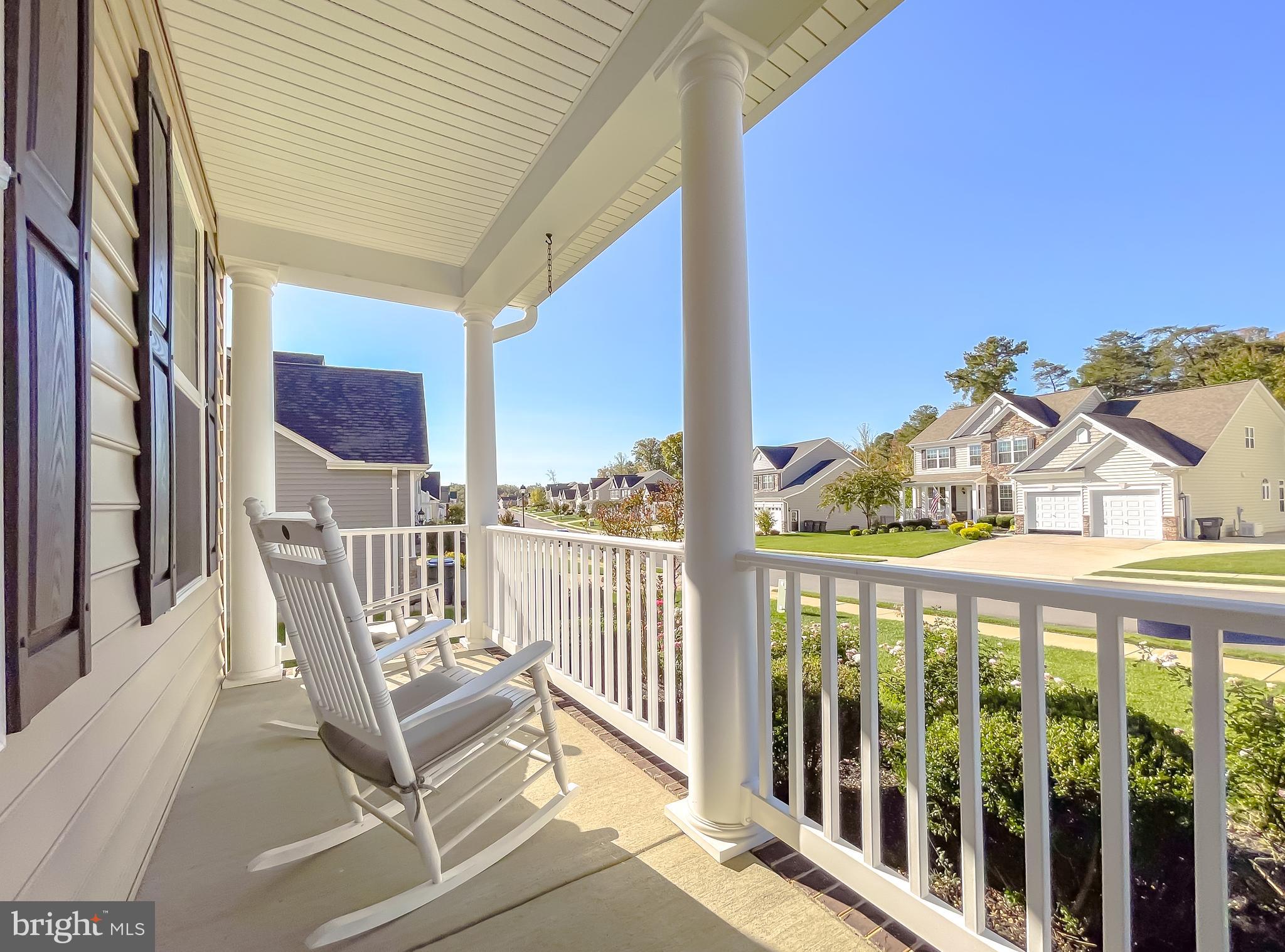 TWIN PONDS - Residential