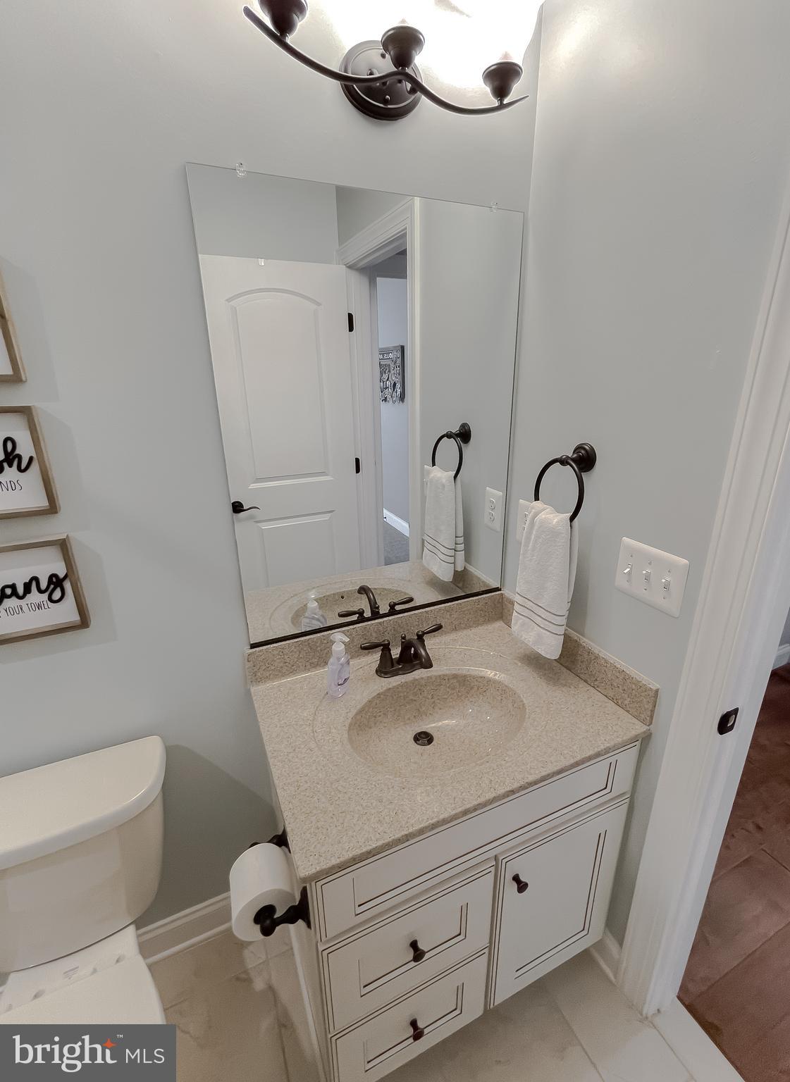 TWIN PONDS - Residential