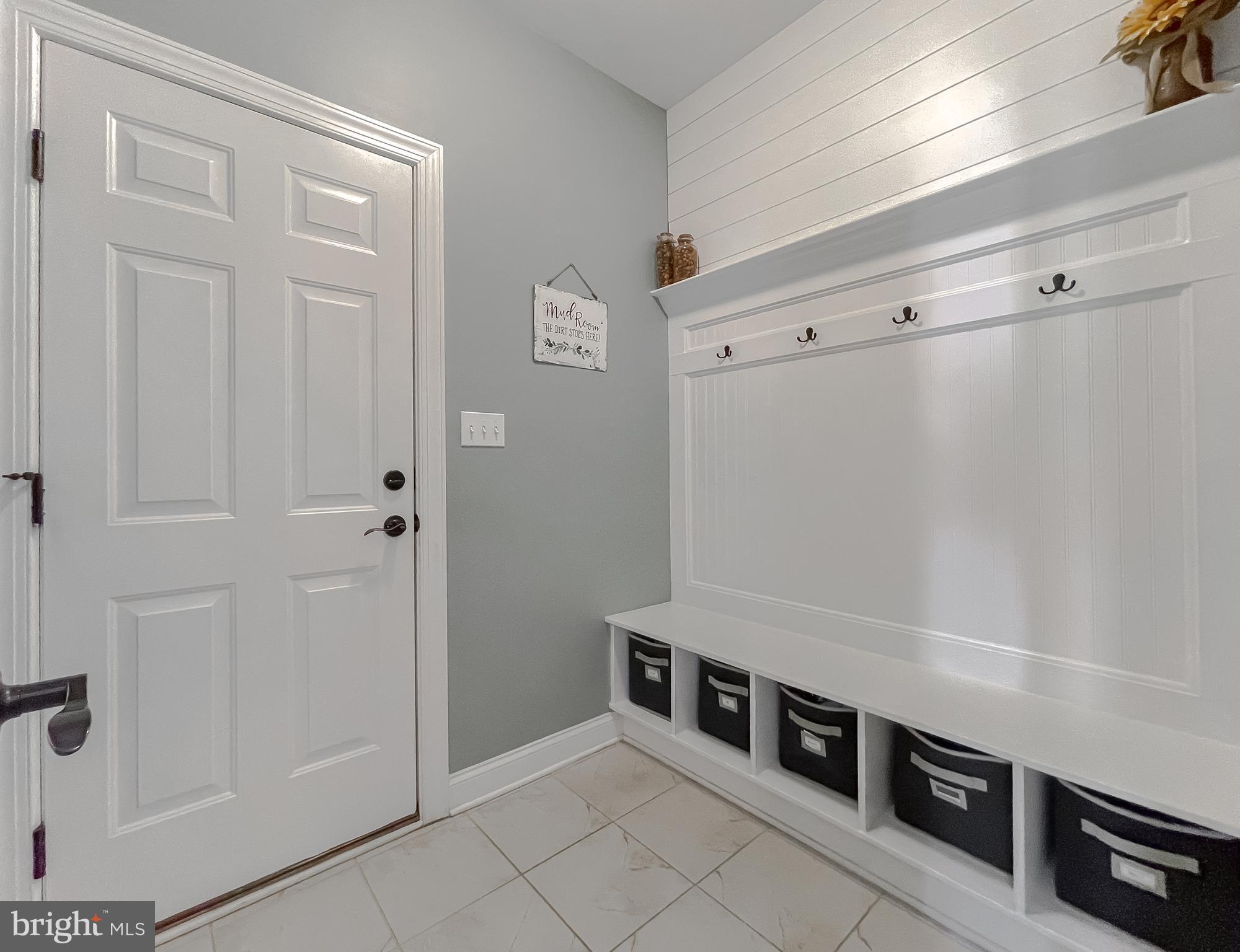 TWIN PONDS - Residential