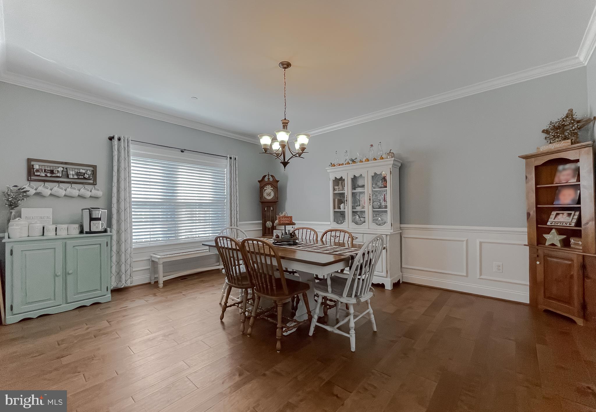 TWIN PONDS - Residential