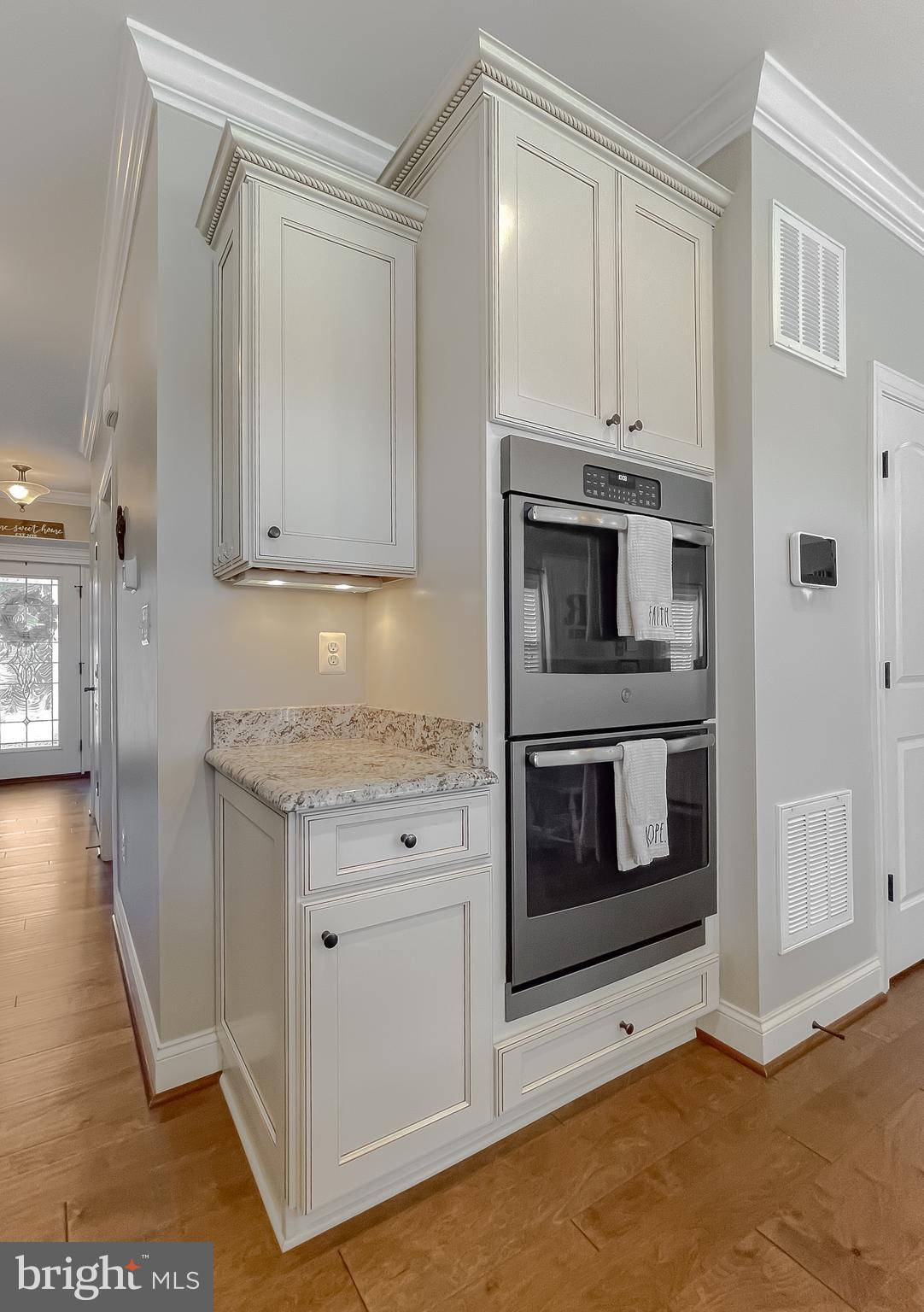 TWIN PONDS - Residential