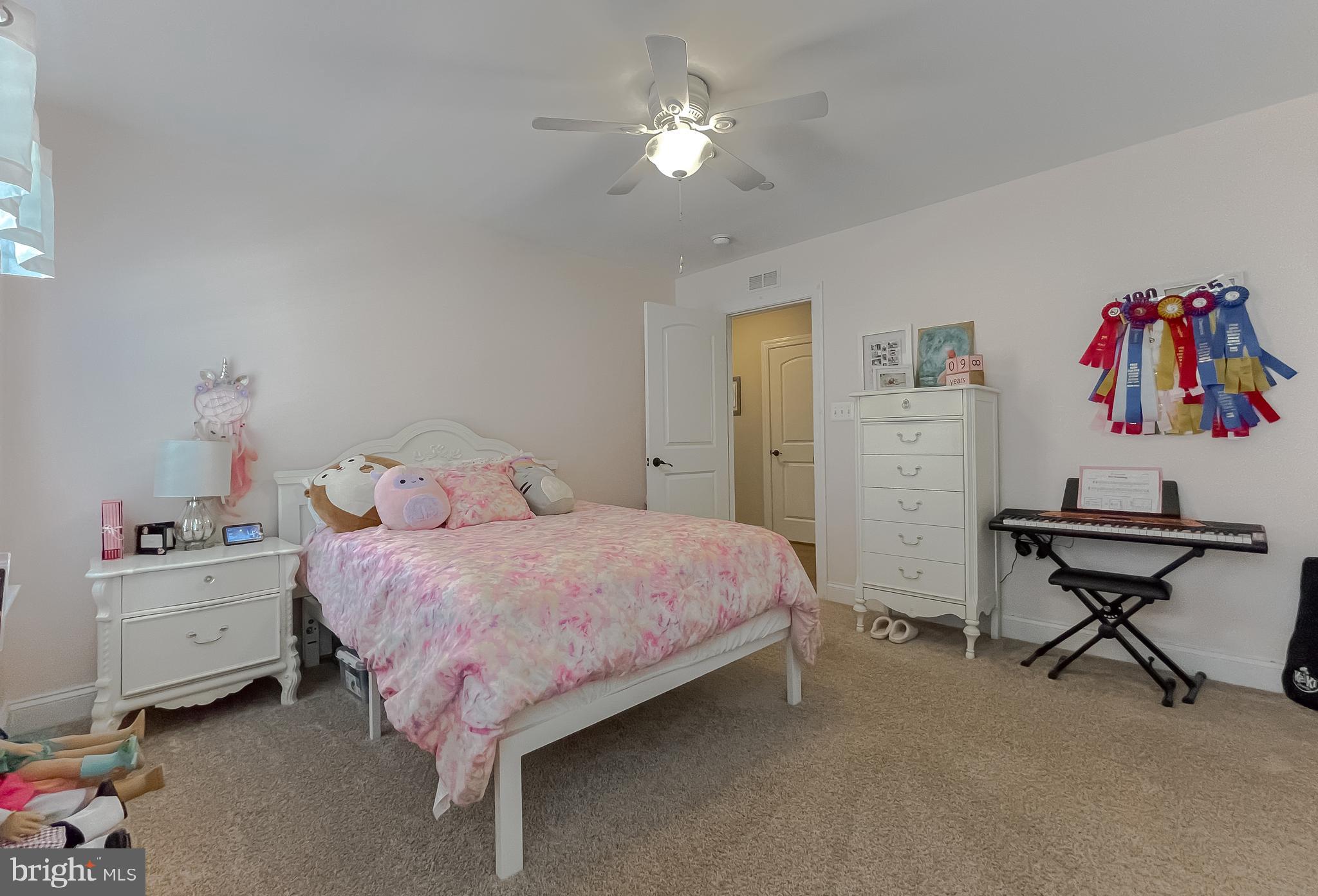 TWIN PONDS - Residential