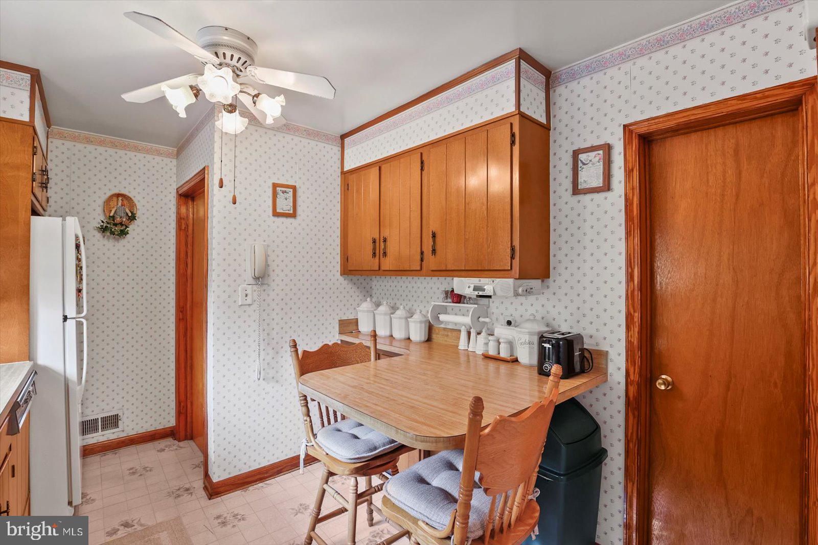 PERRY HALL - Residential