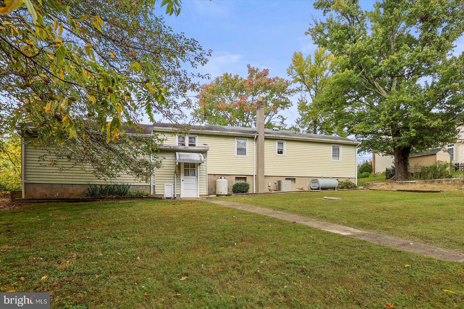 PERRY HALL - Residential