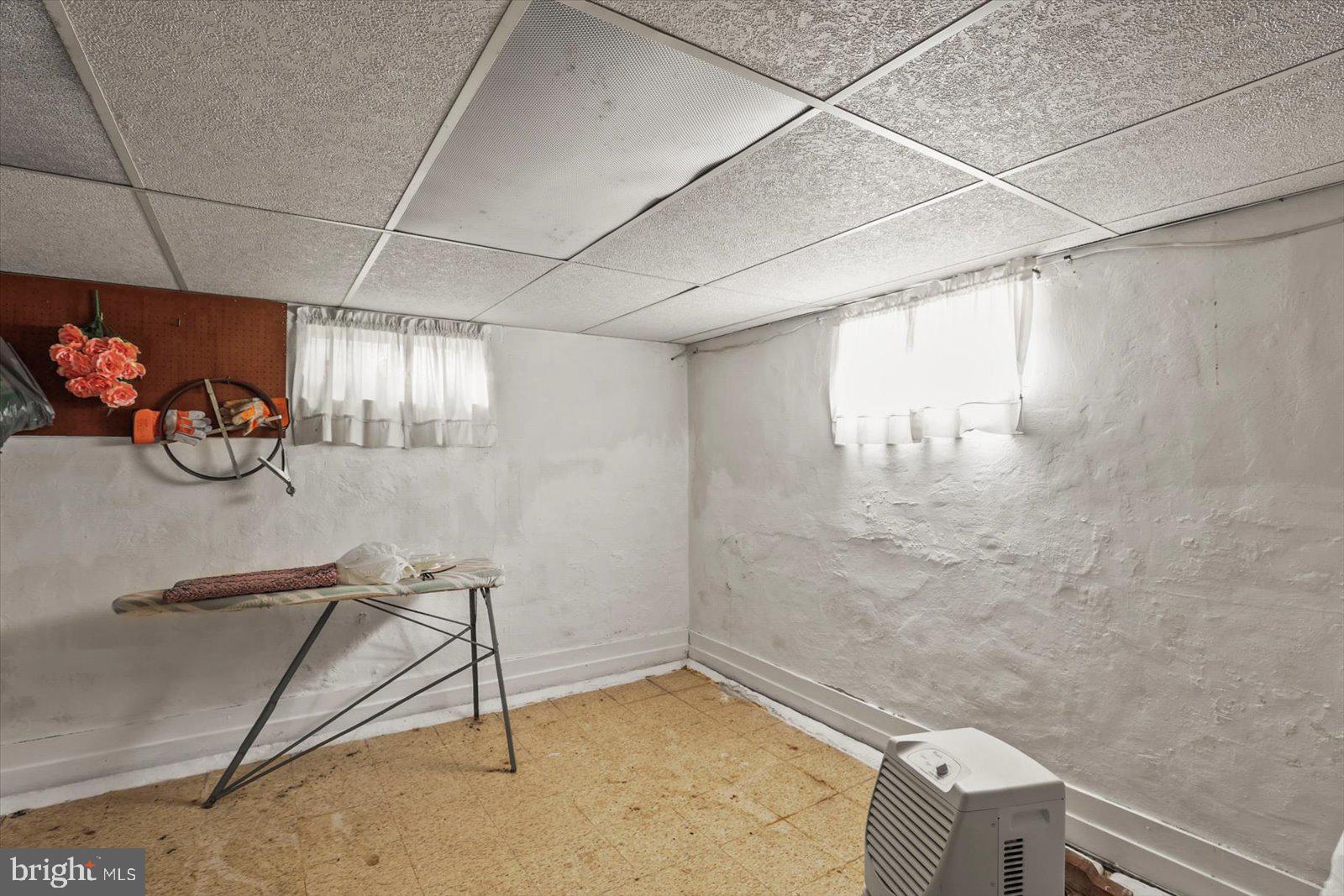 PERRY HALL - Residential