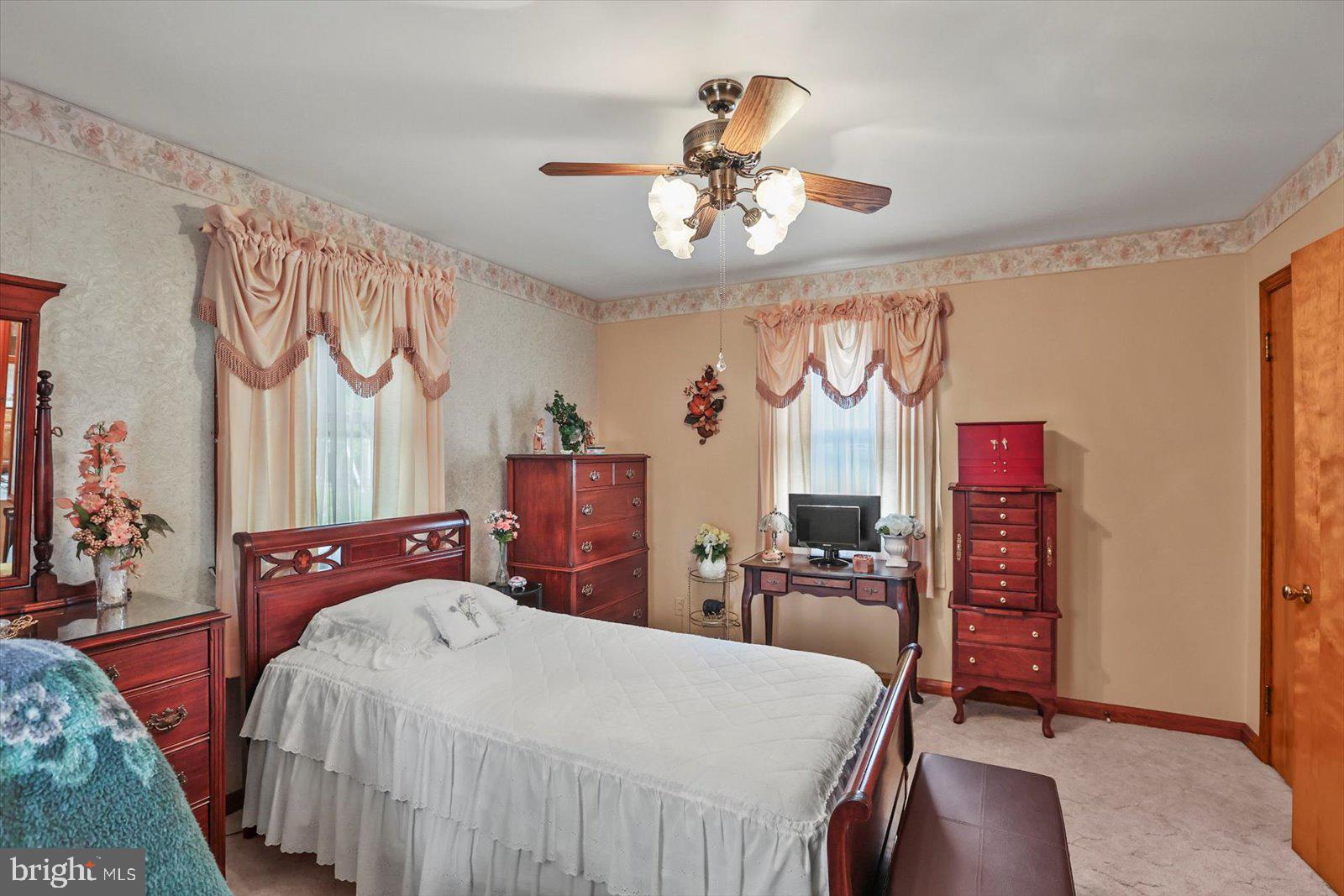 PERRY HALL - Residential