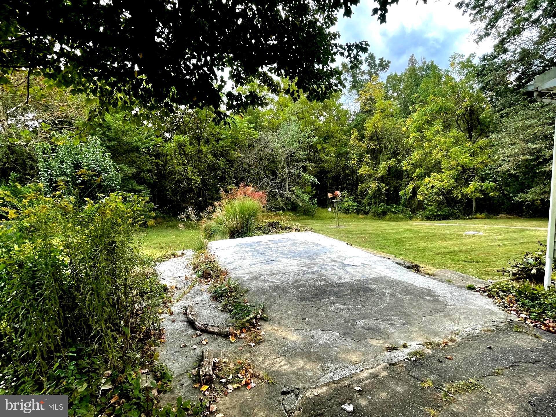 PERRY HALL - Residential