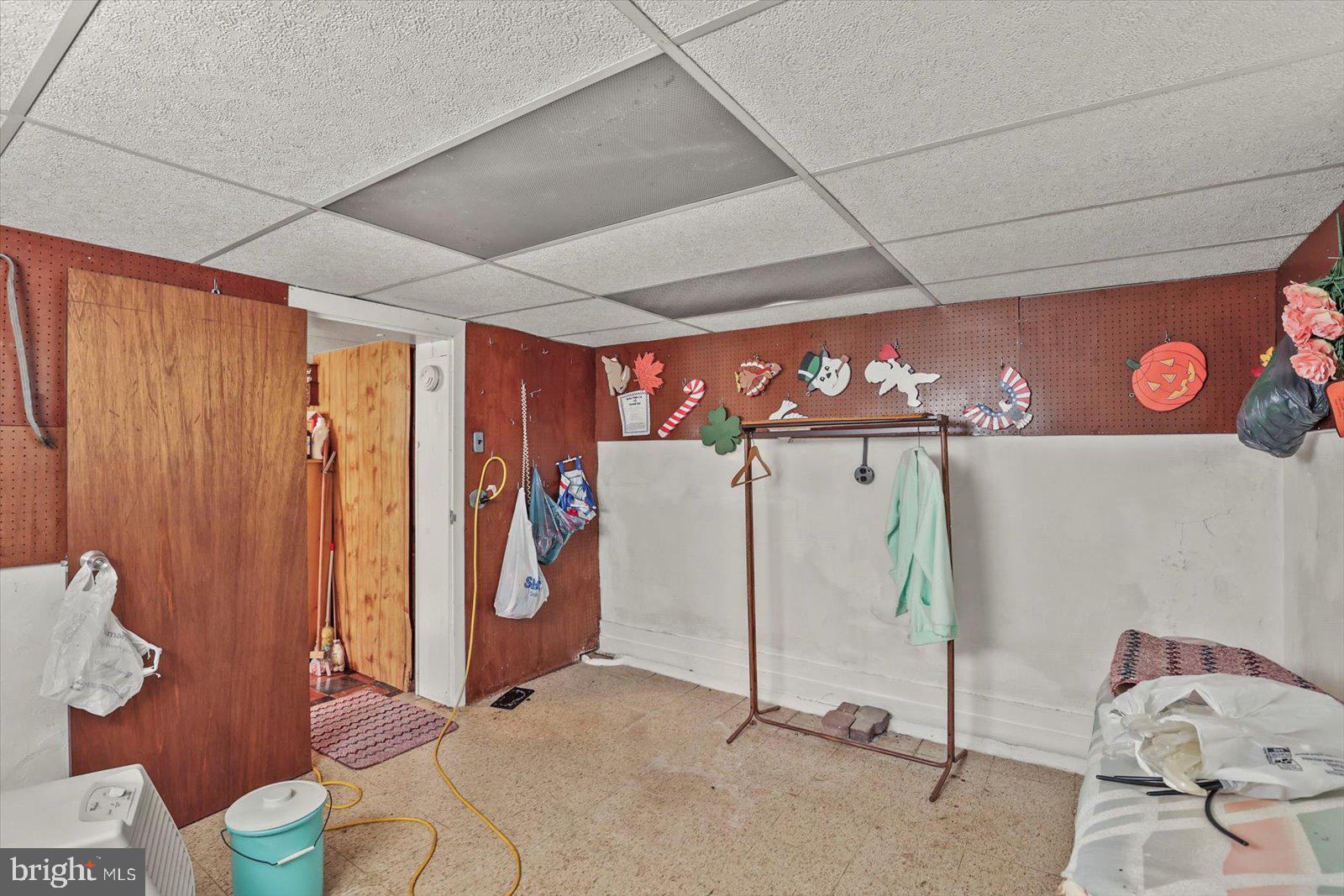 PERRY HALL - Residential