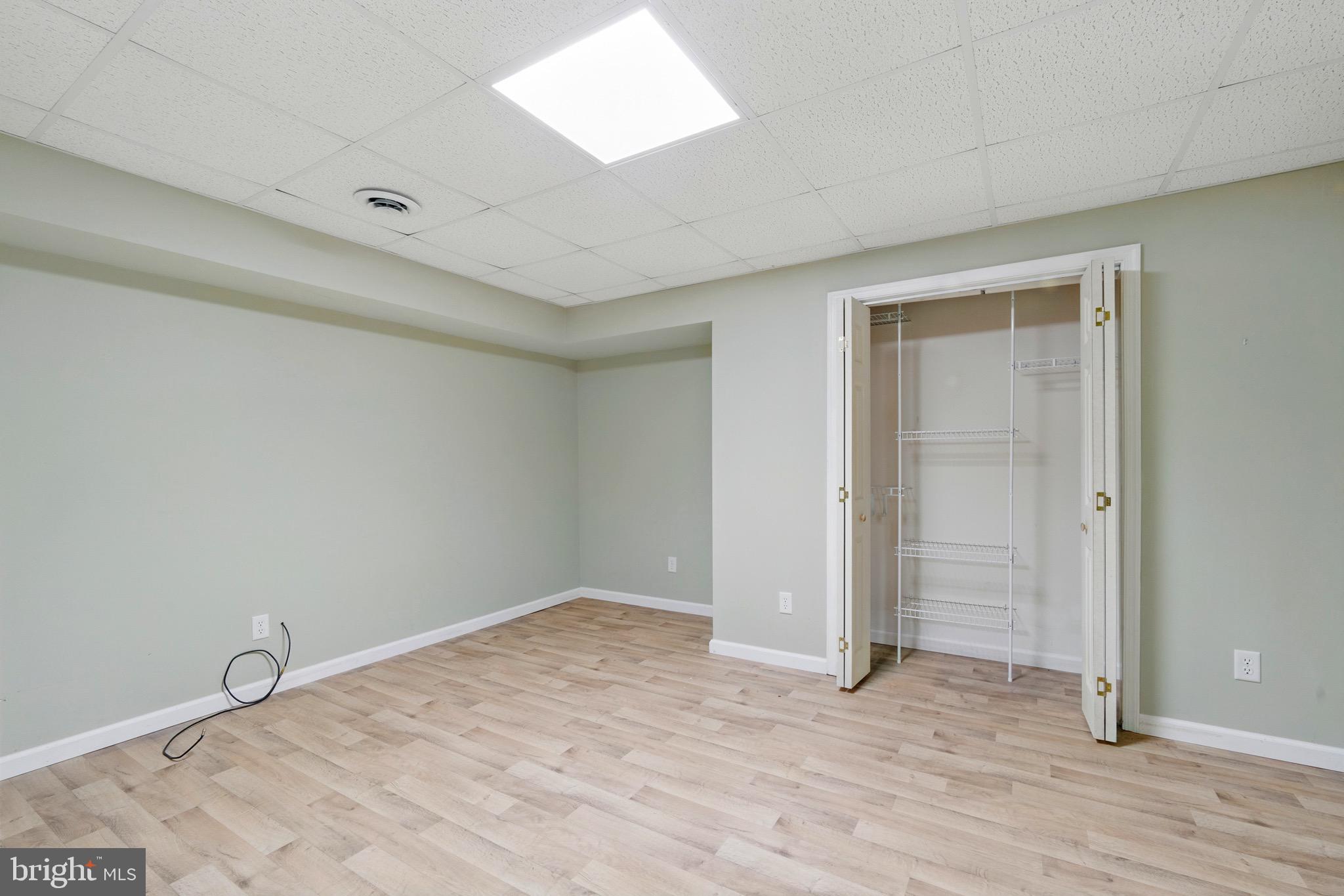 CRESTVIEW - Residential